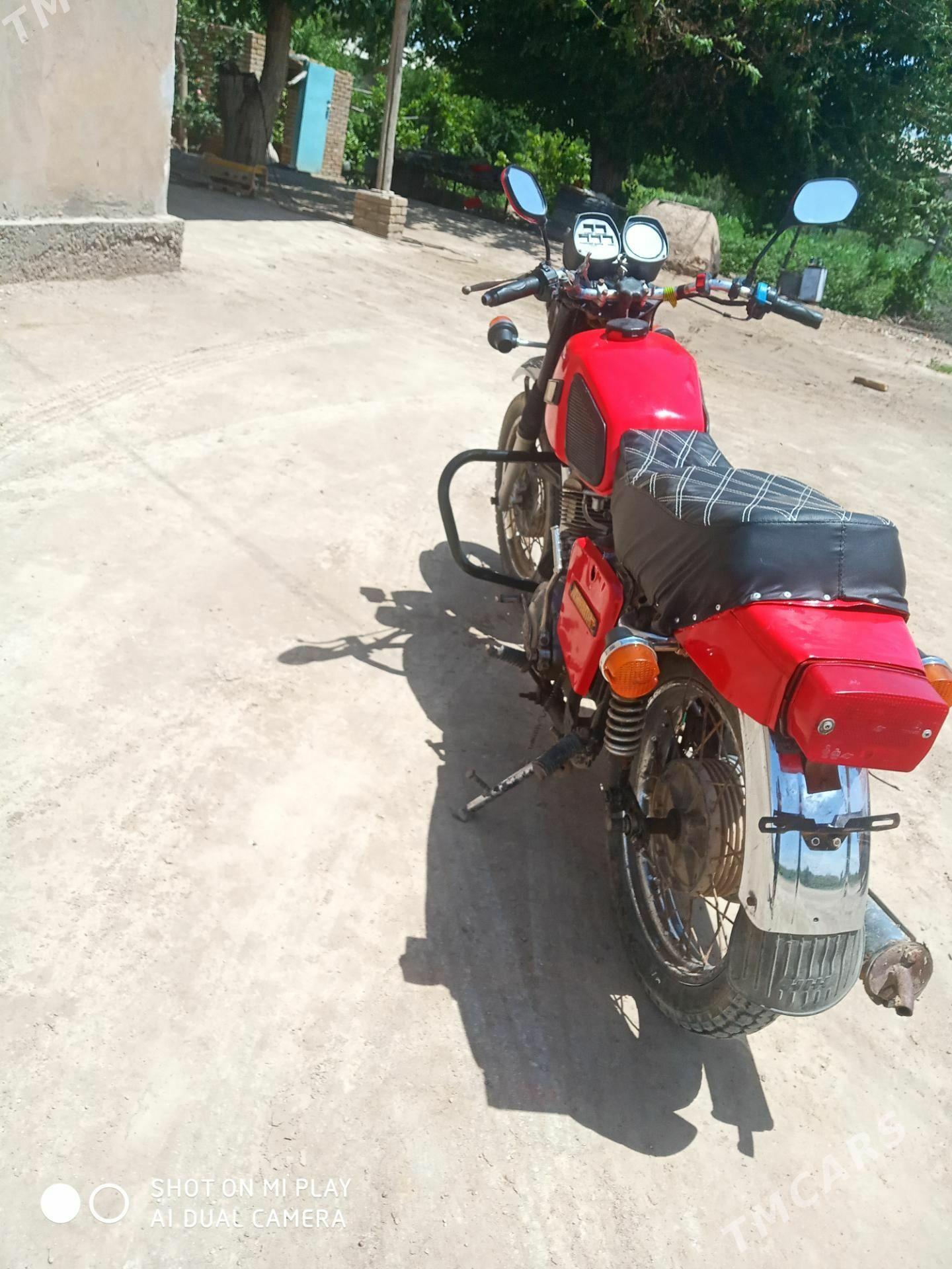 Iž Planeta 5 1991 - 9 000 TMT - Halaç - img 1