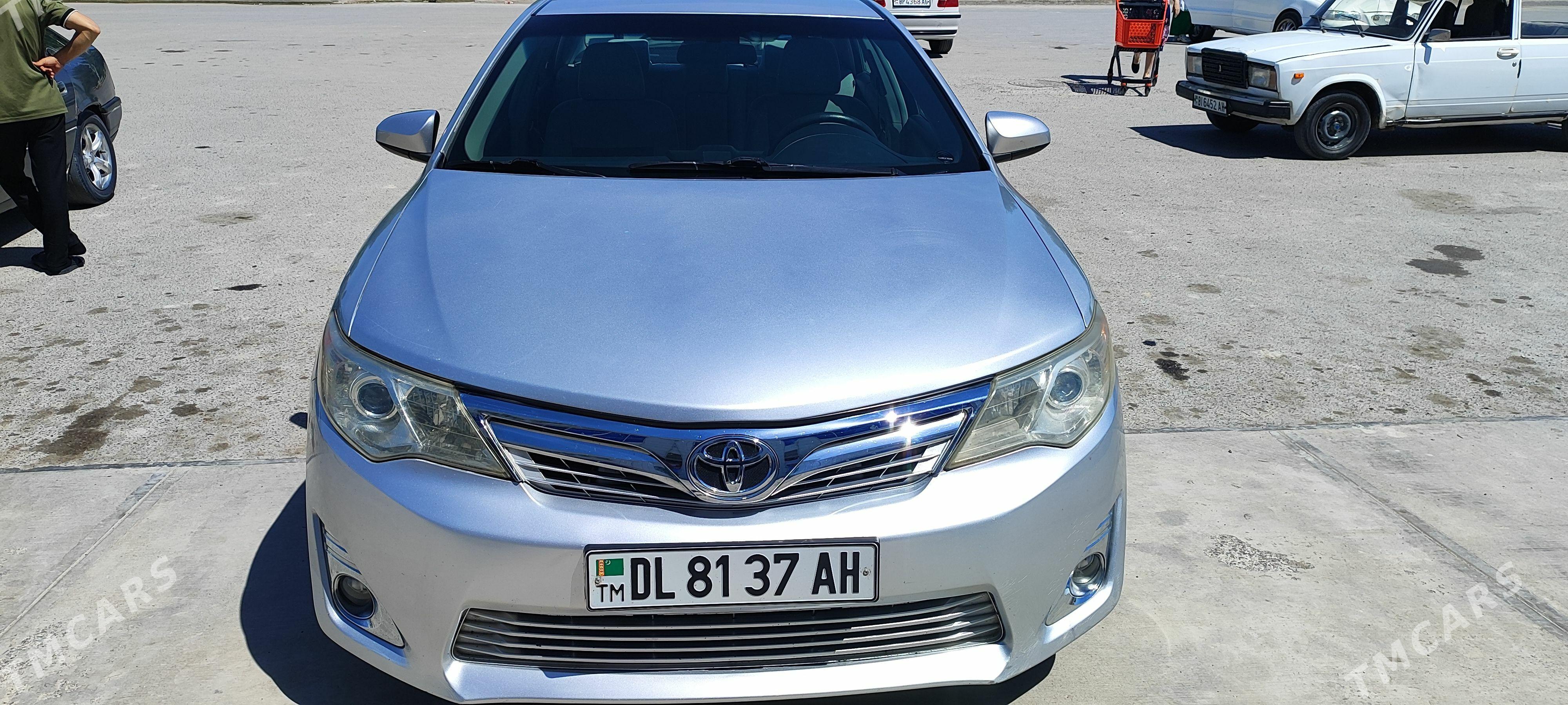 Toyota Camry 2012 - 260 000 TMT - Бахарден - img 1