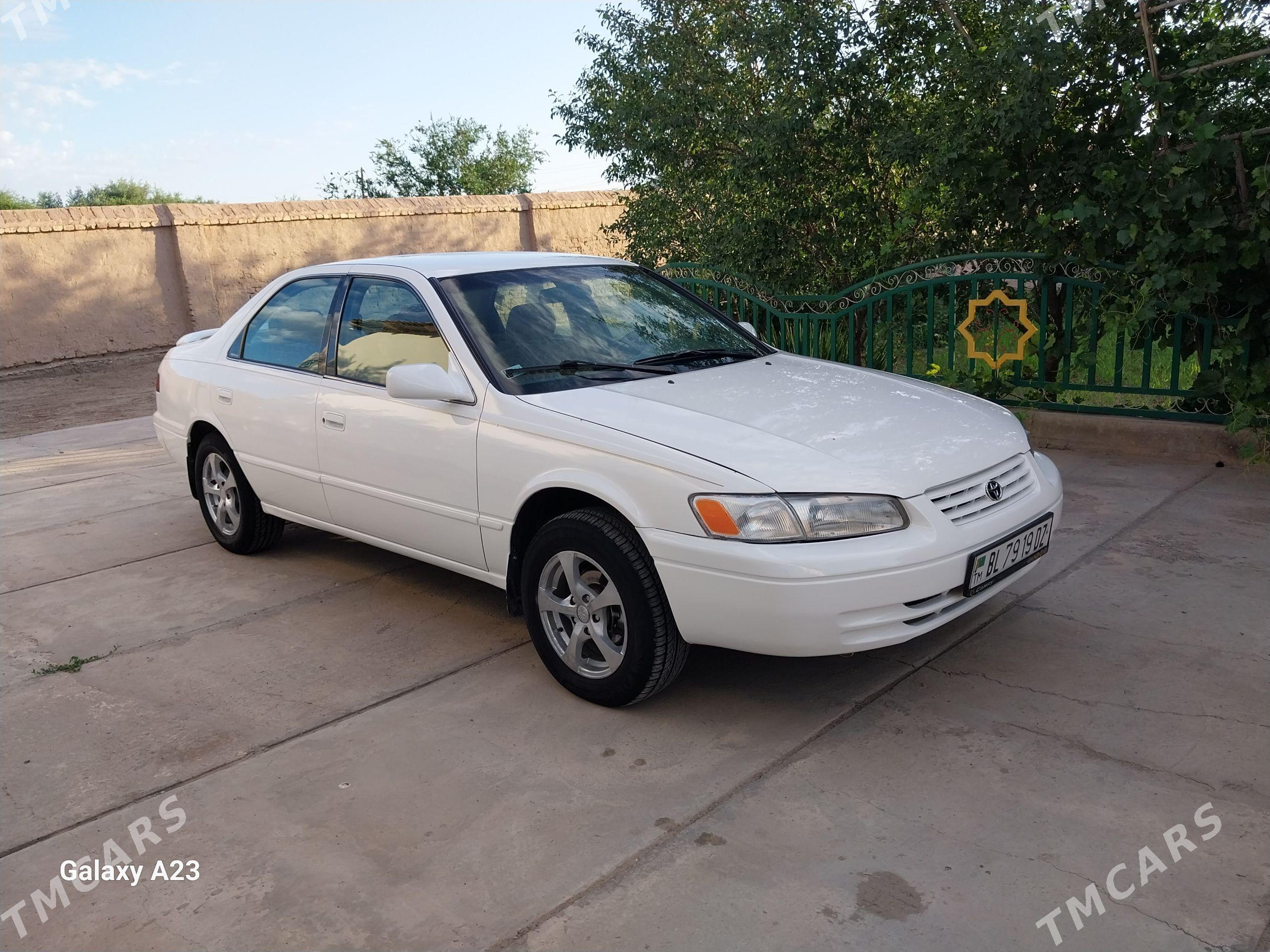 Toyota Camry 1999 - 170 000 TMT - Болдумсаз - img 1