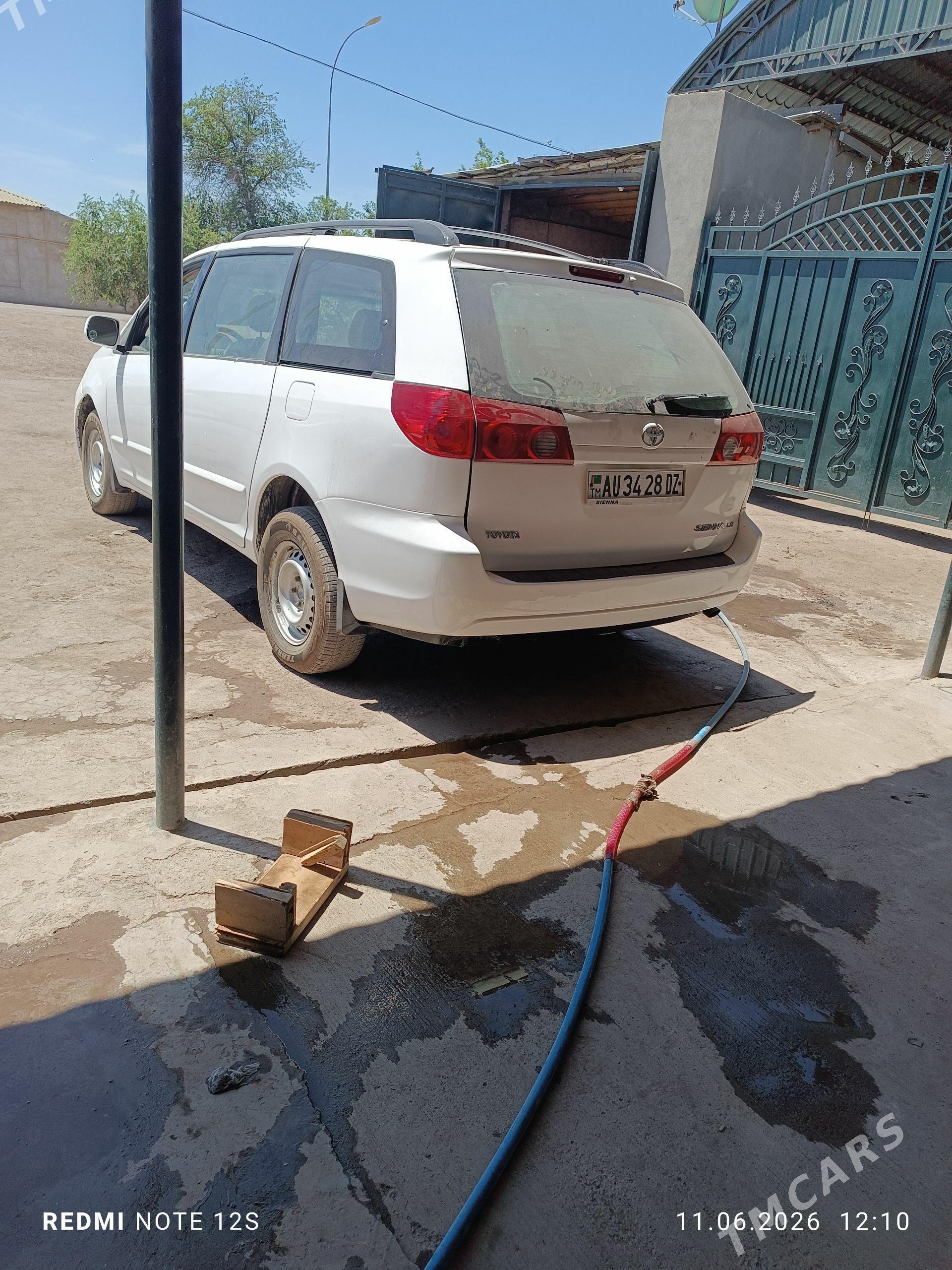 Toyota Sienna 2006 - 240 000 TMT - Boldumsaz - img 1