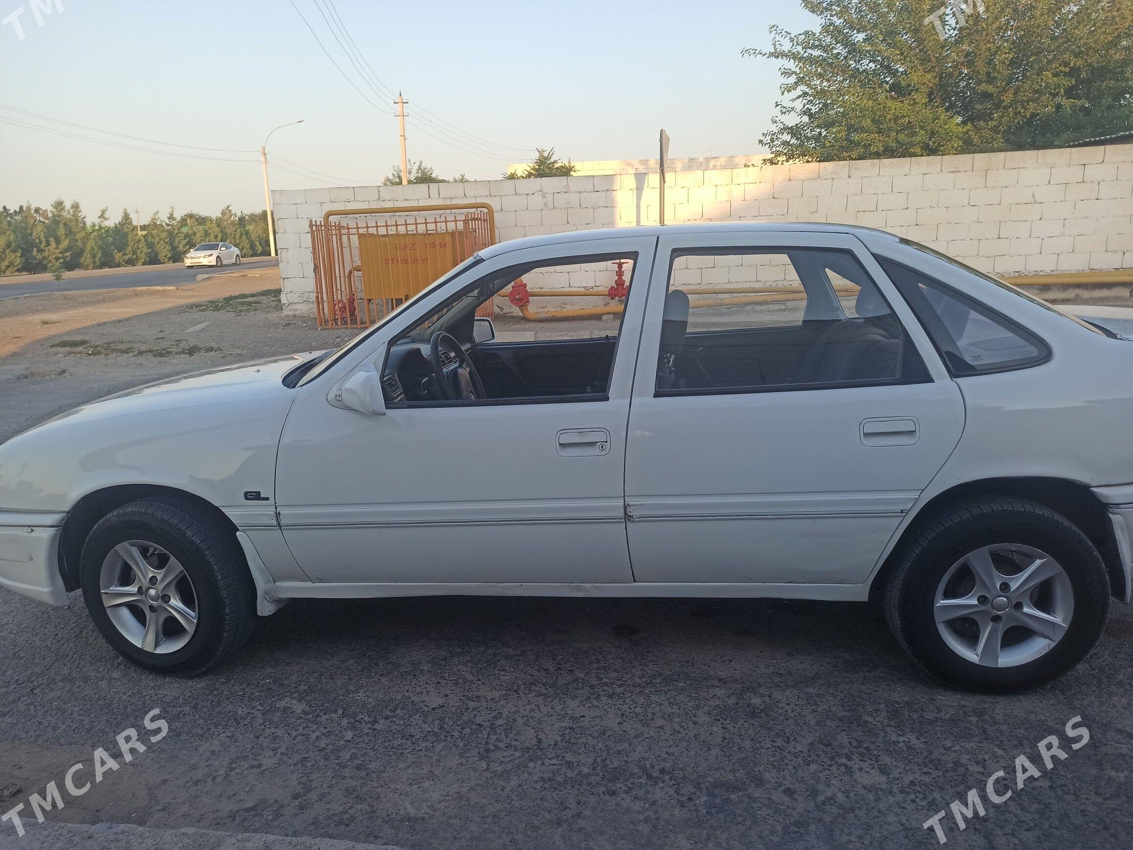 Opel Vectra 1991 - 35 000 TMT - Tejen - img 1