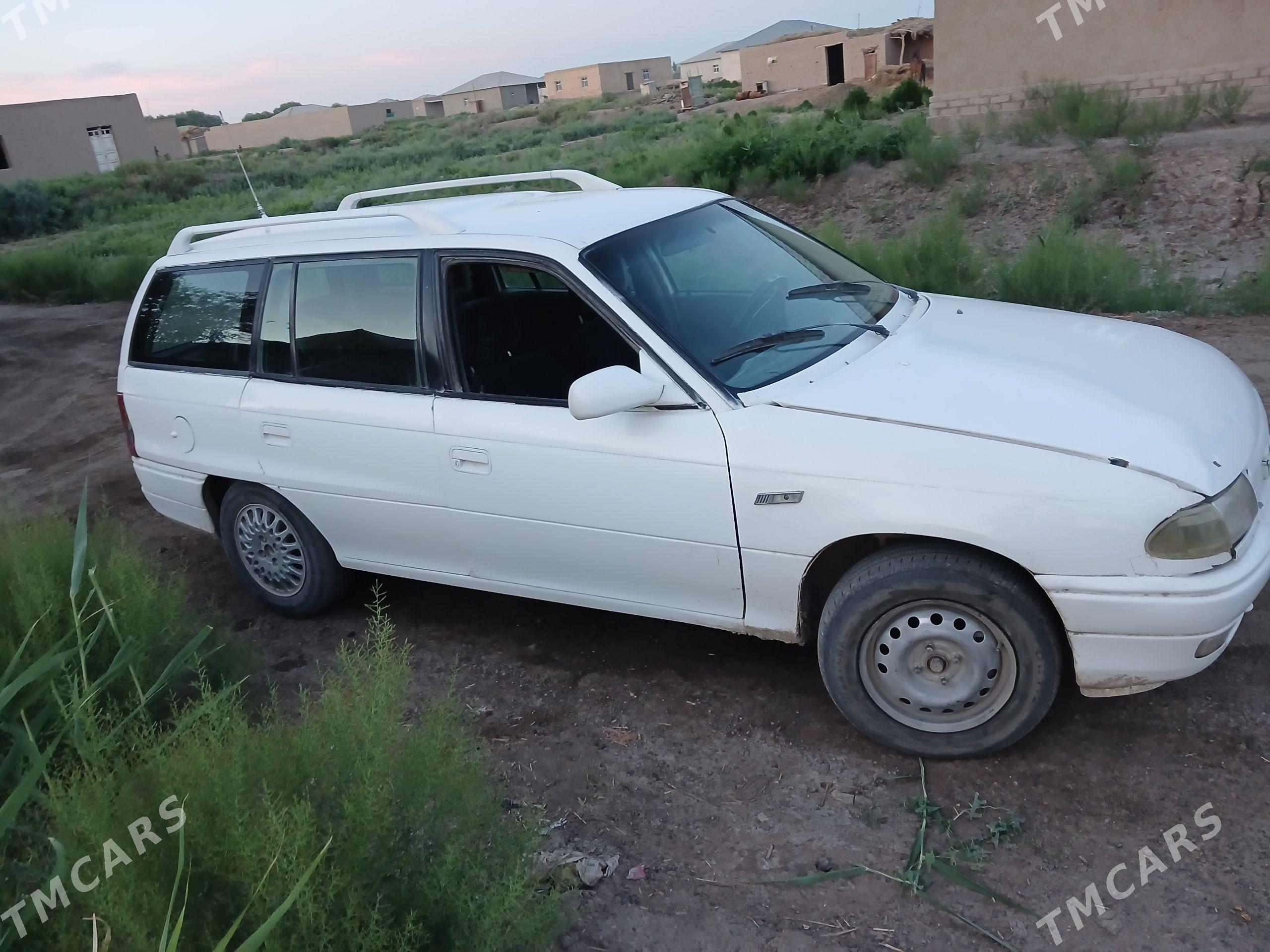 Opel Astra 1993 - 30 000 TMT - Gubadag - img 1