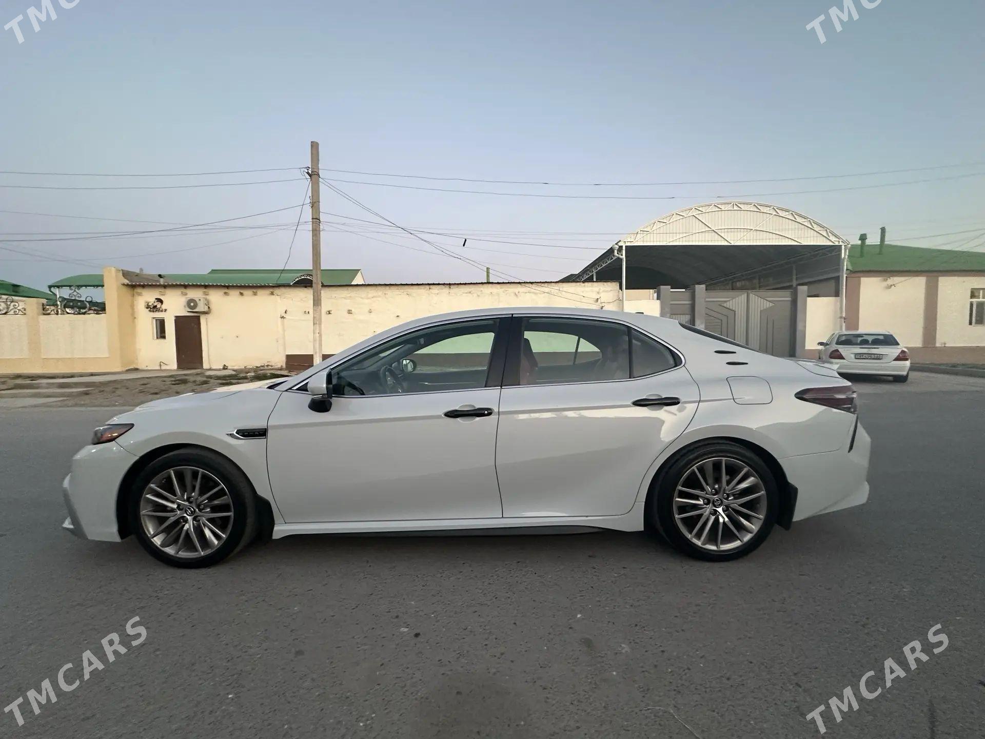 Toyota Camry 2022 - 370 000 TMT - Ашхабад - img 1