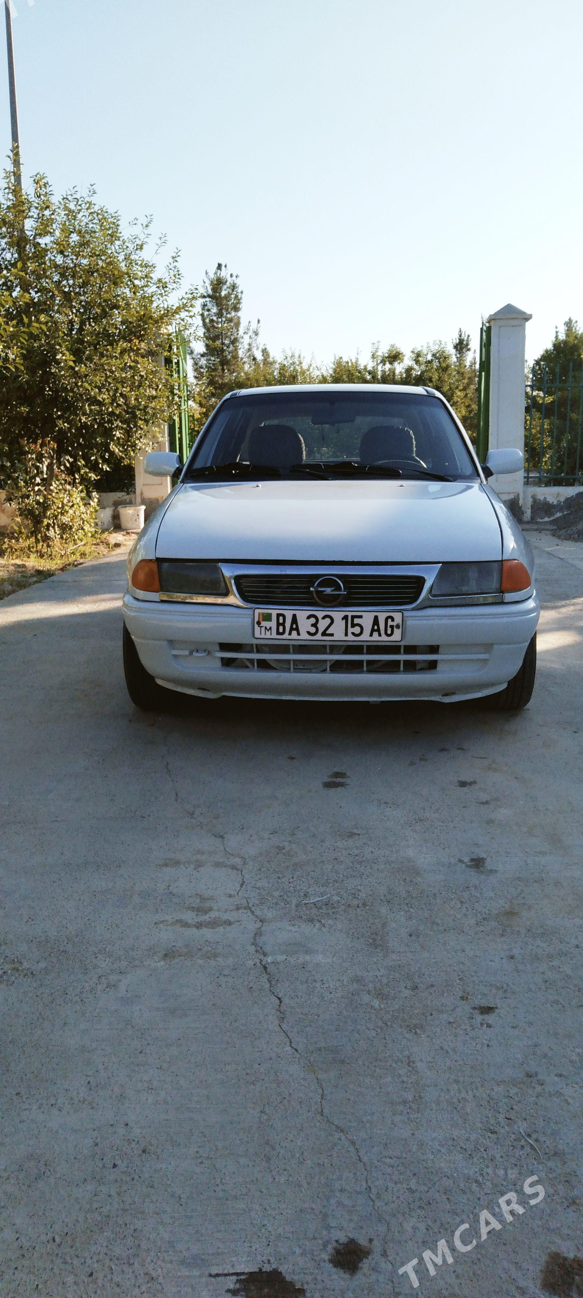 Opel Astra 1994 - 37 000 TMT - Тязе заман - img 1