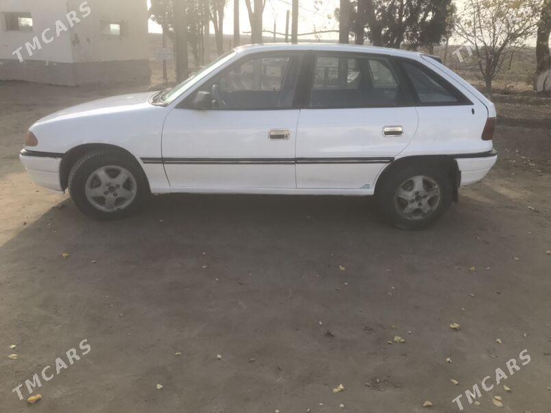 Opel Astra 1993 - 28 000 TMT - Дарганата - img 1