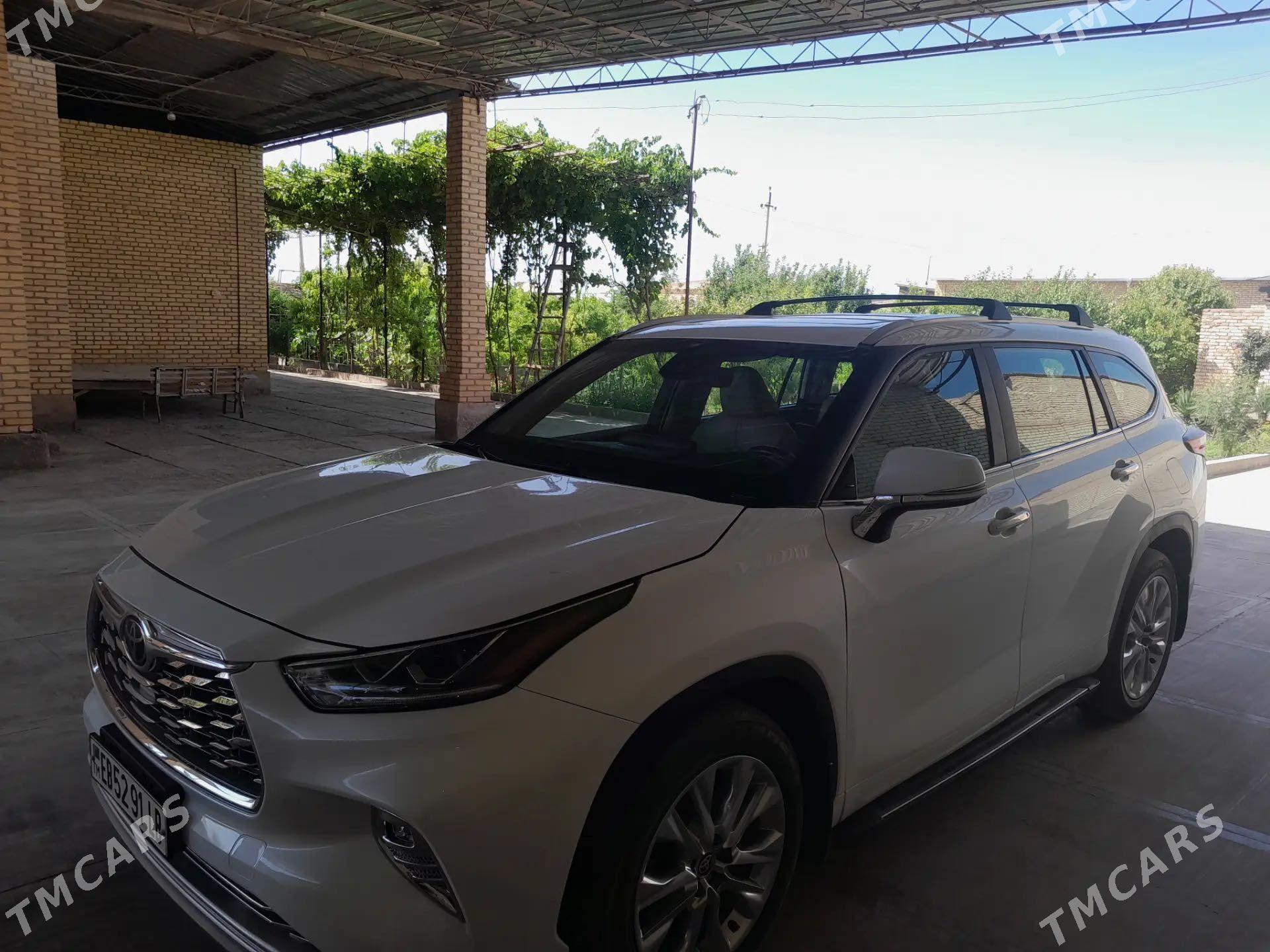 Toyota Highlander 2023 - 540 000 TMT - Туркменабат - img 1