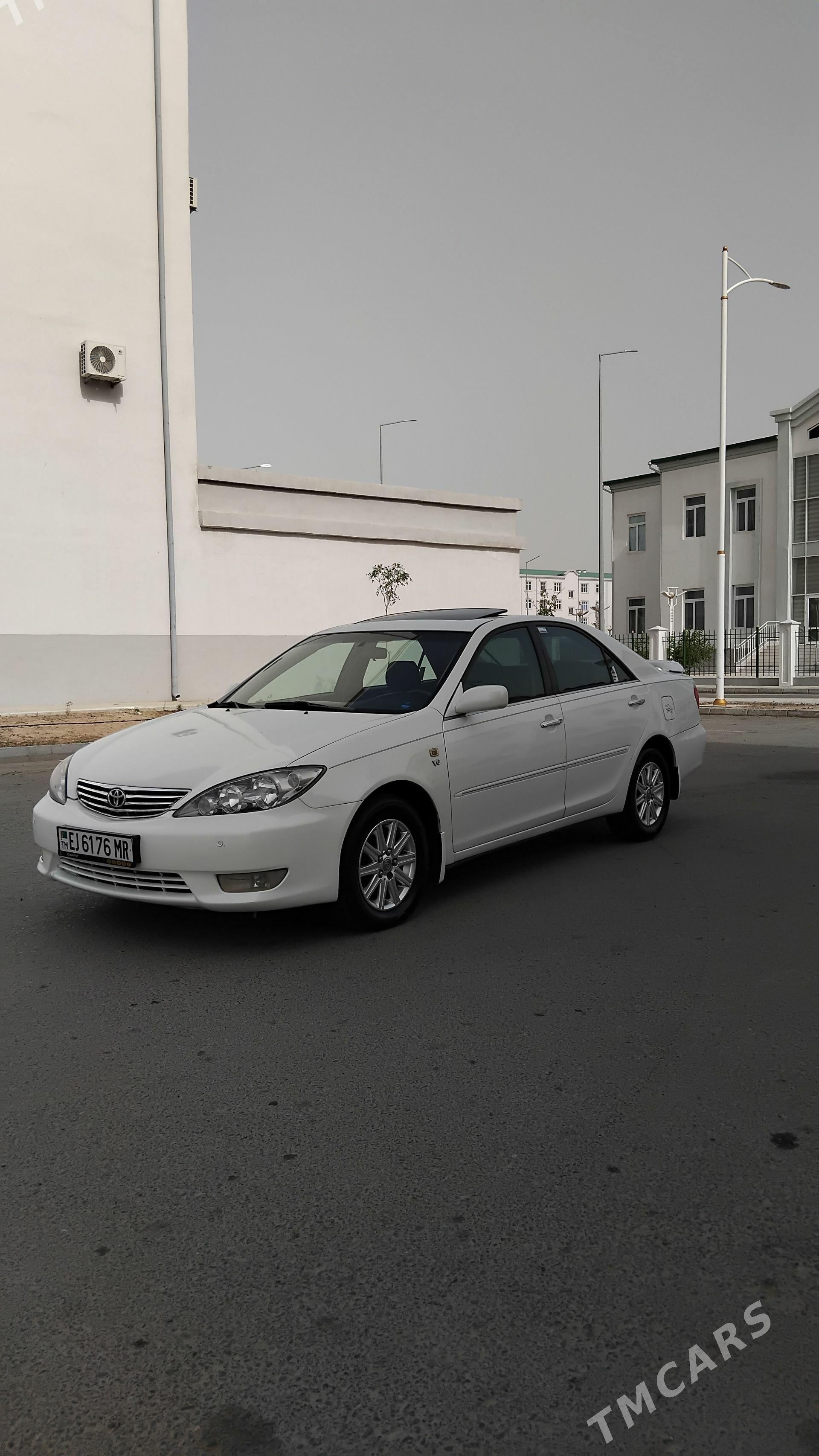 Toyota Camry 2004 - 220 000 TMT - Мары - img 1