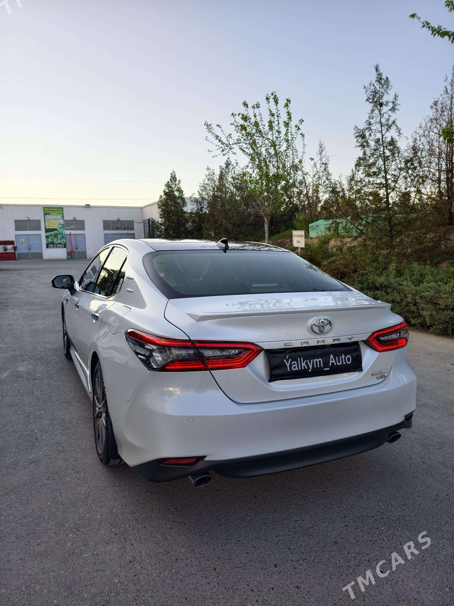 Toyota Camry 2022 - 595 000 TMT - Aşgabat - img 1