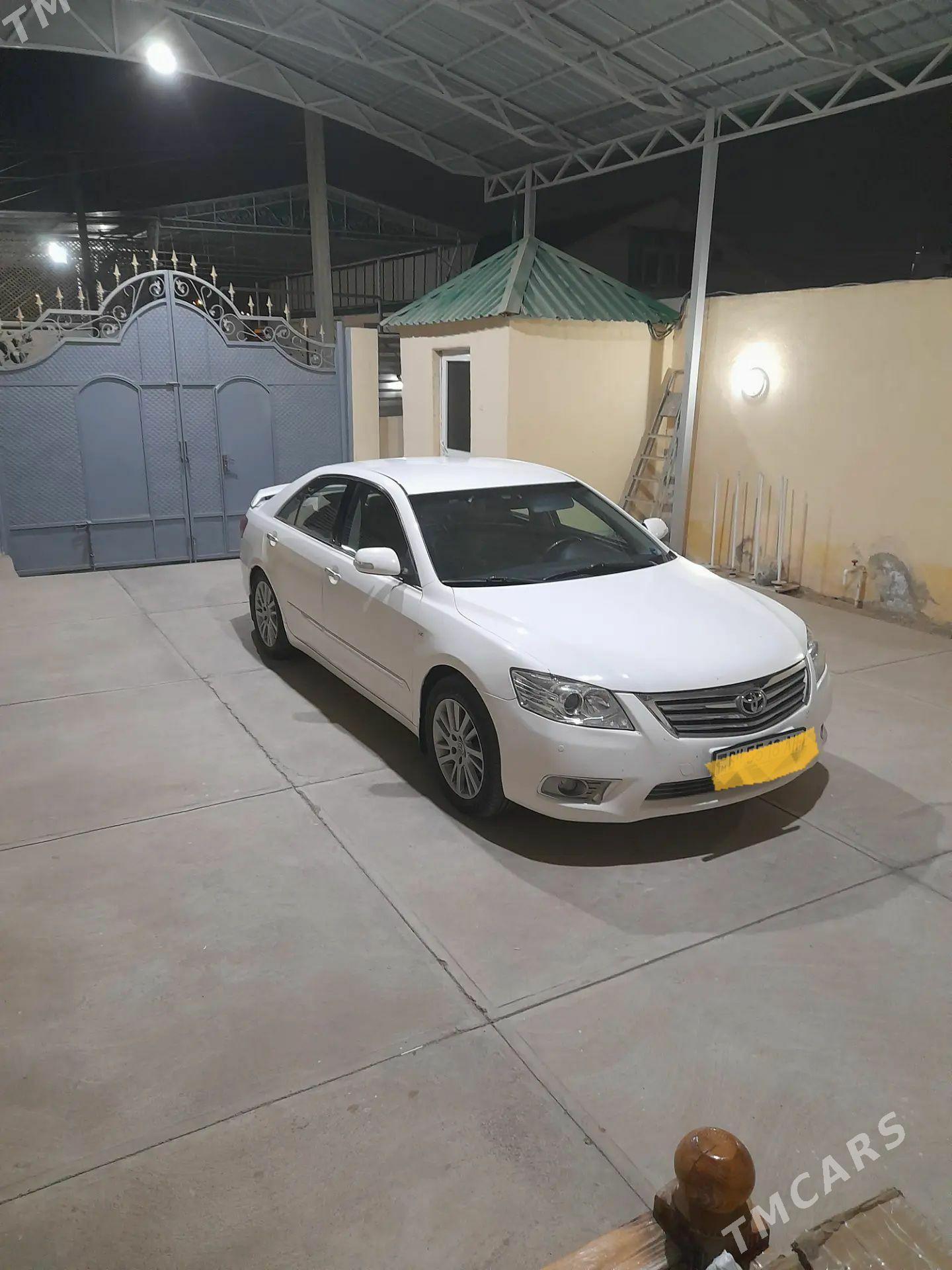 Toyota Aurion 2010 - 245 000 TMT - Бедев - img 1