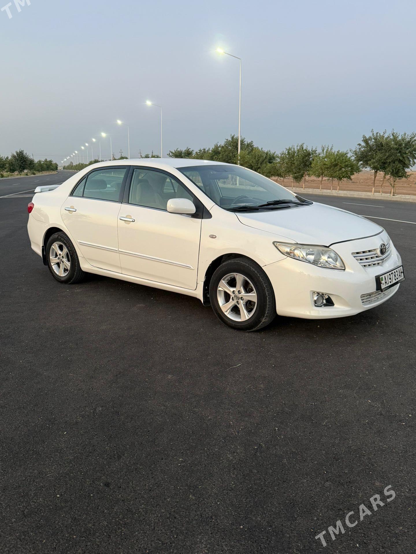 Toyota Corolla 2010 - 155 000 TMT - Теджен - img 1