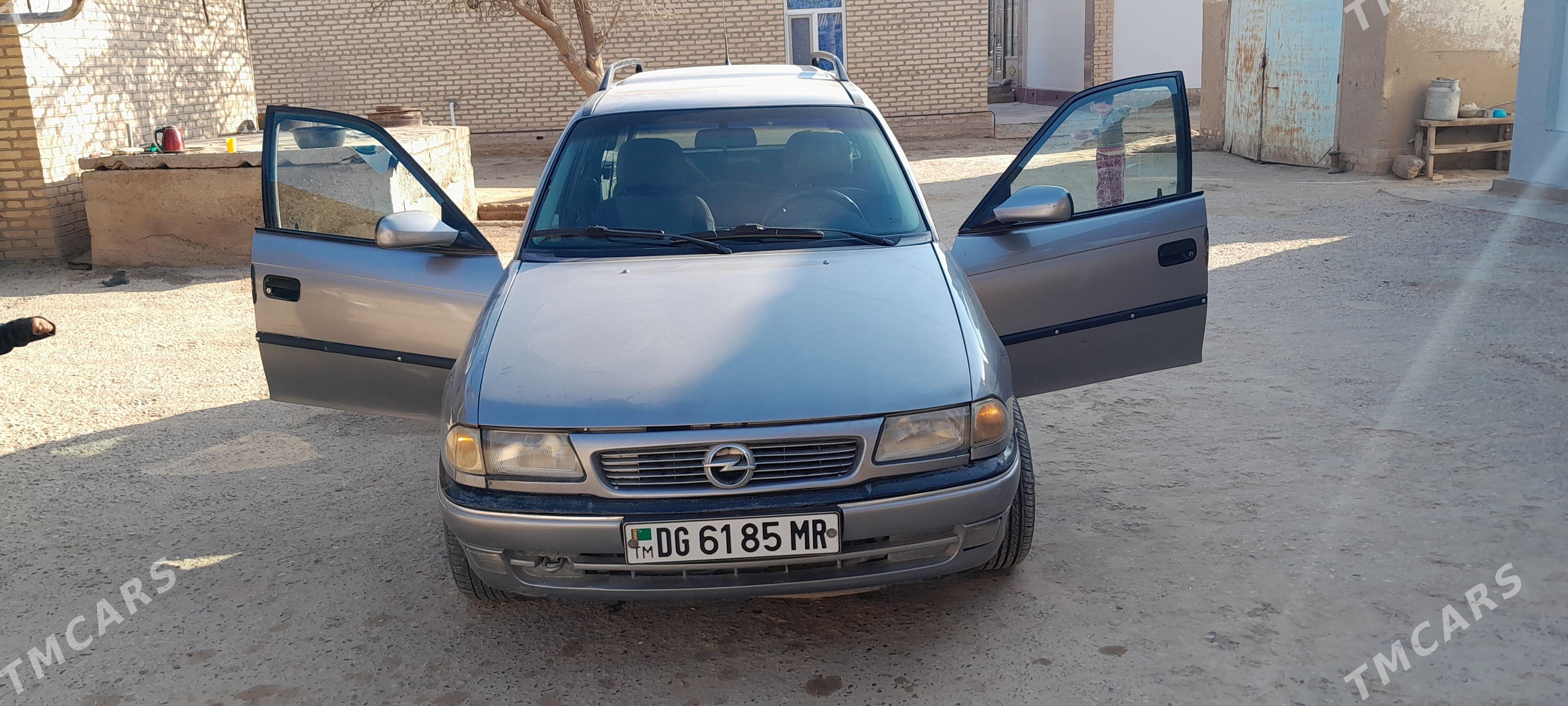 Opel Astra 1995 - 55 000 TMT - Мары - img 1