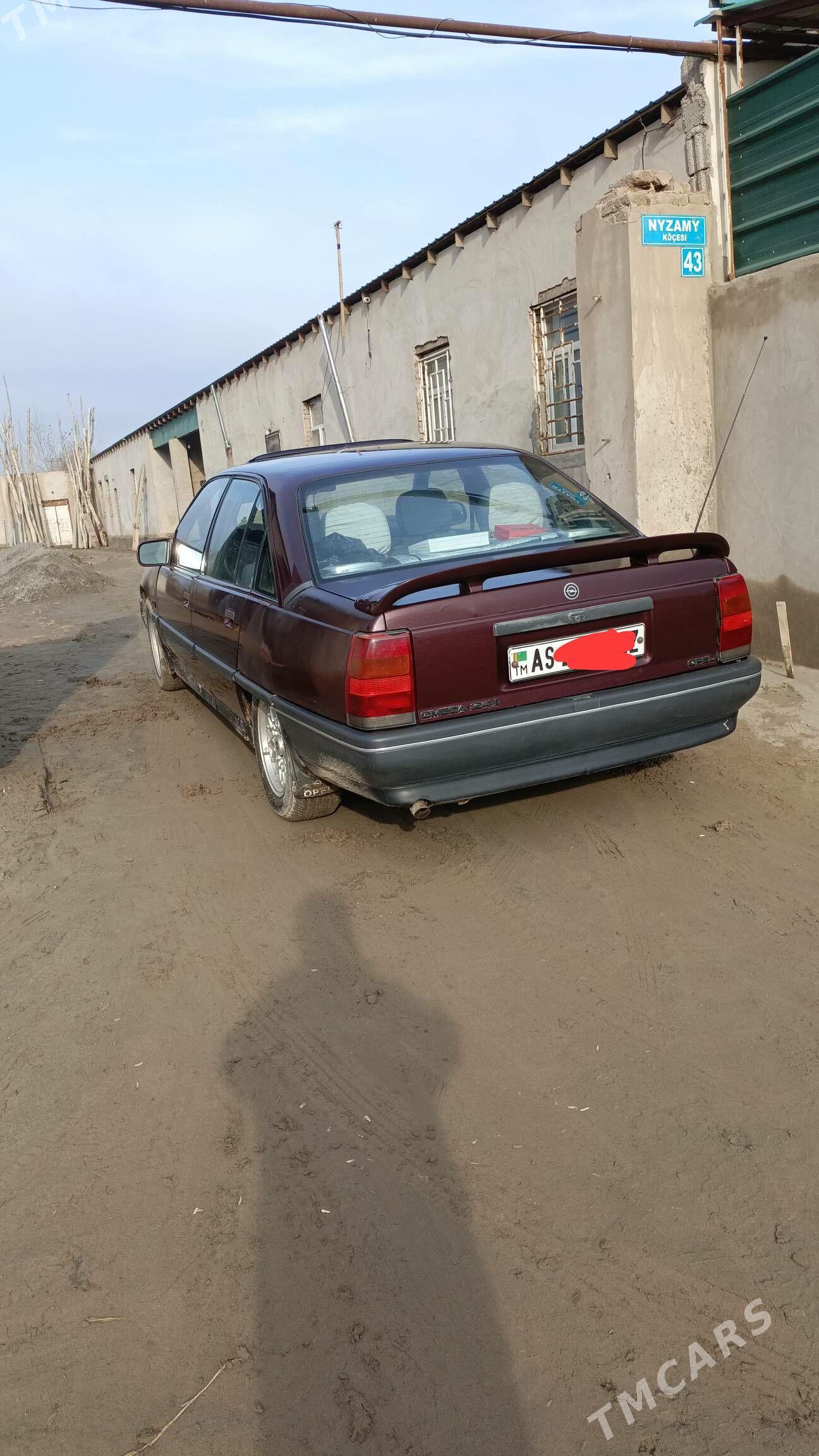 Opel Omega 1990 - 40 000 TMT - Дашогуз - img 1