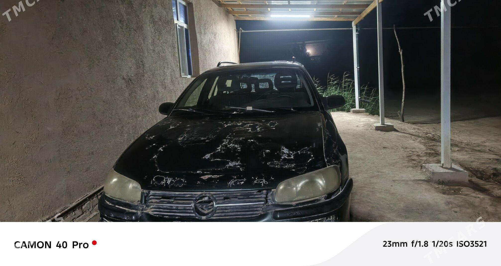 Opel Omega 1996 - 25 000 TMT - Акдепе - img 1