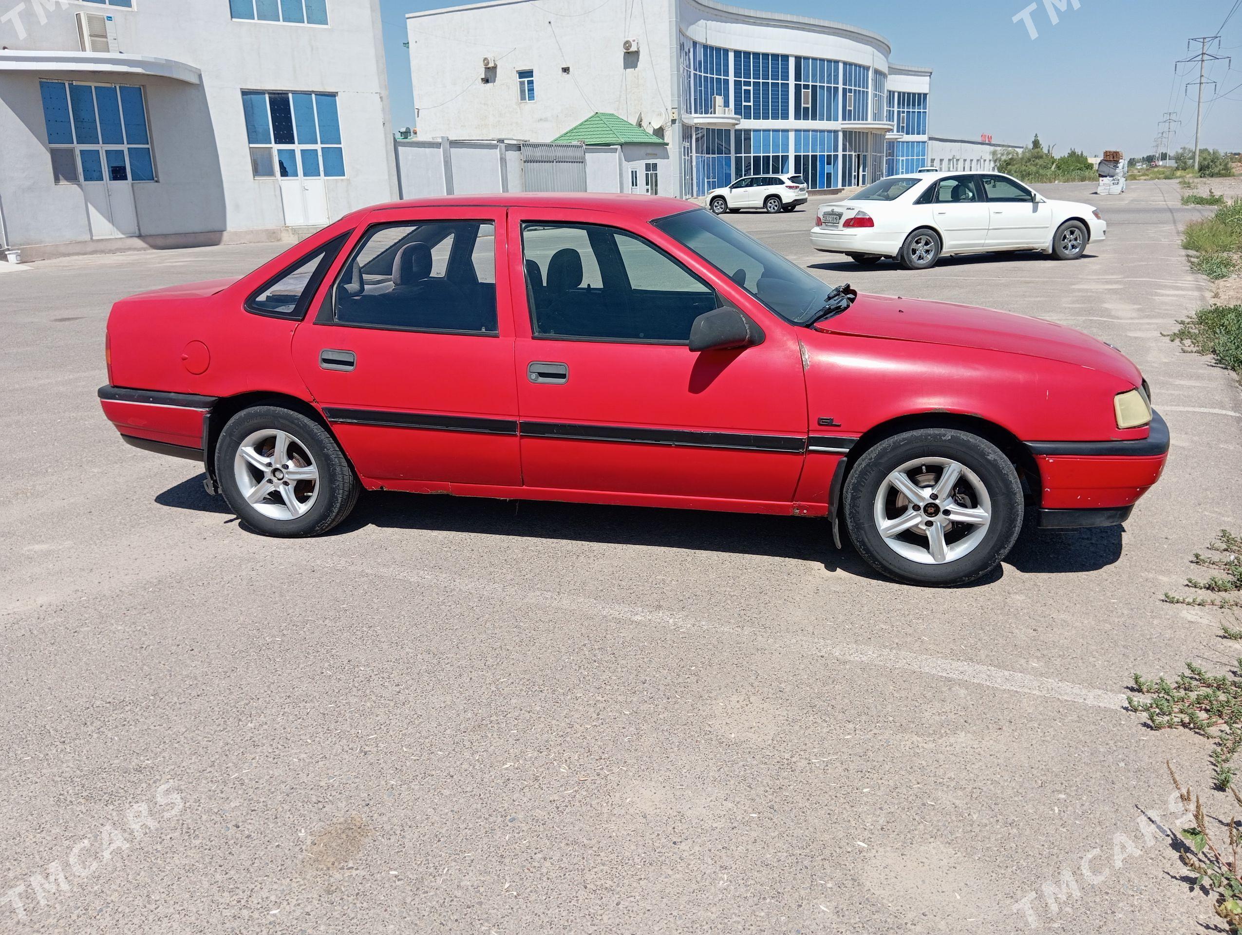 Opel Vectra 1990 - 25 000 TMT - Mary - img 1