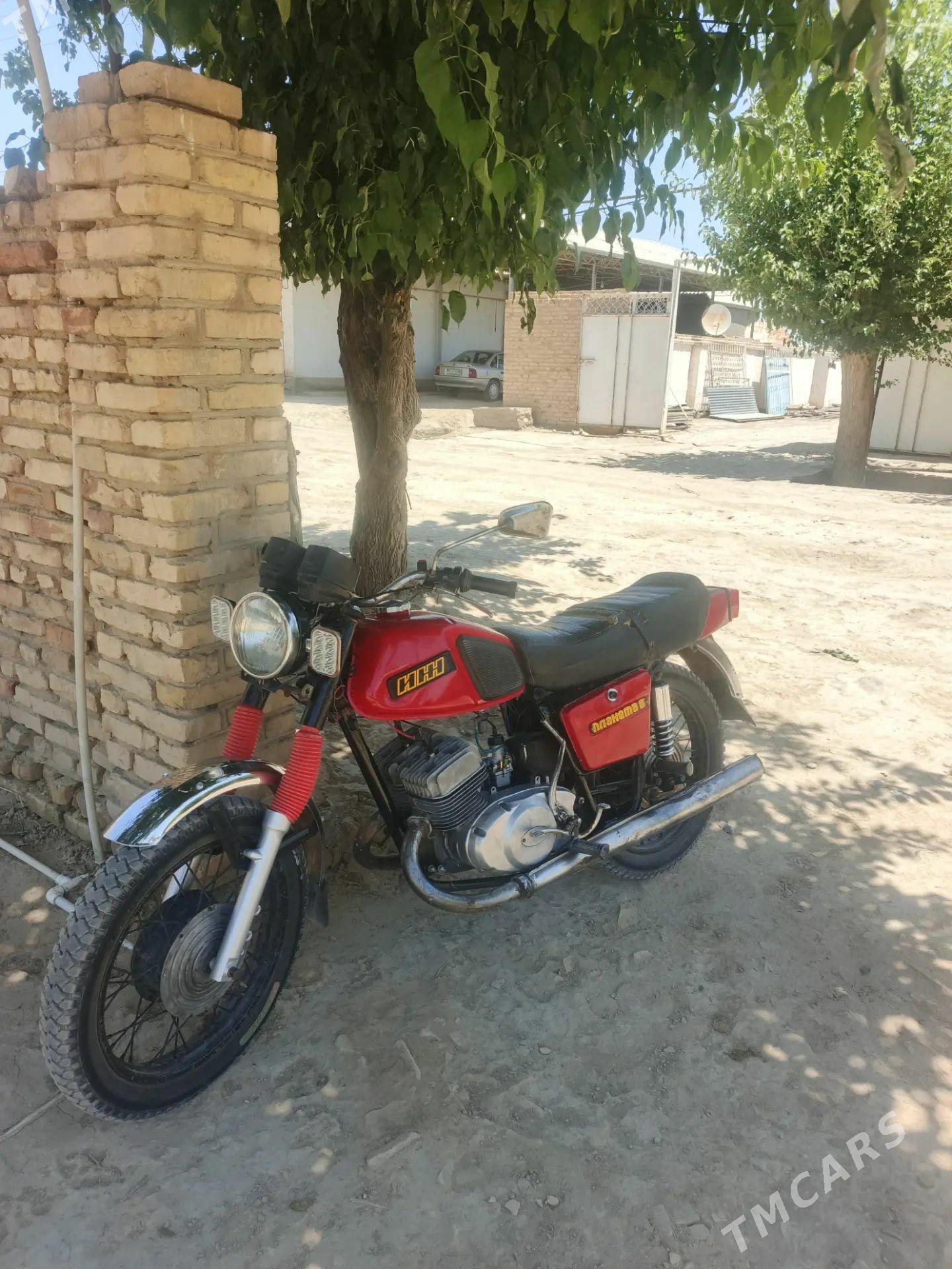 Iž Ýupiter 1999 - 13 000 TMT - Мургап - img 1