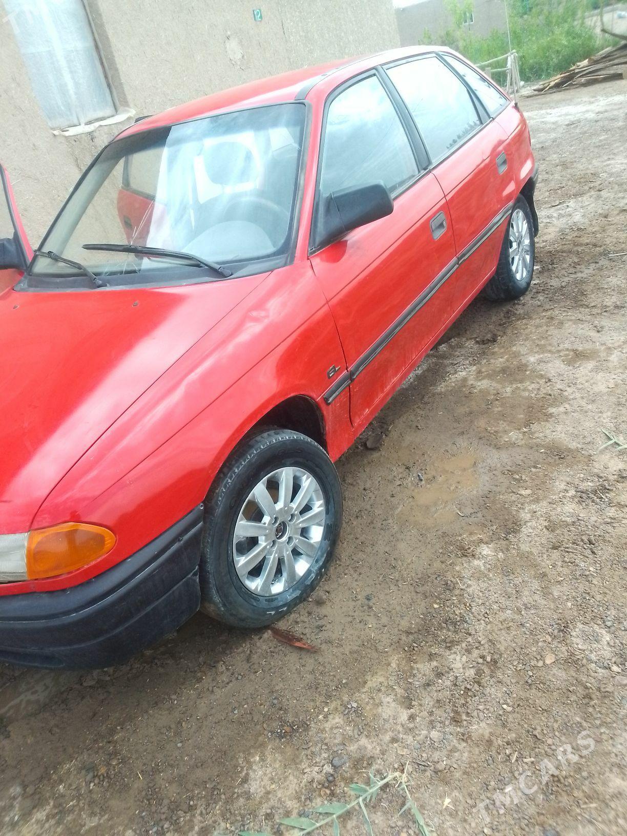 Opel Astra 1992 - 28 000 TMT - Губадаг - img 1