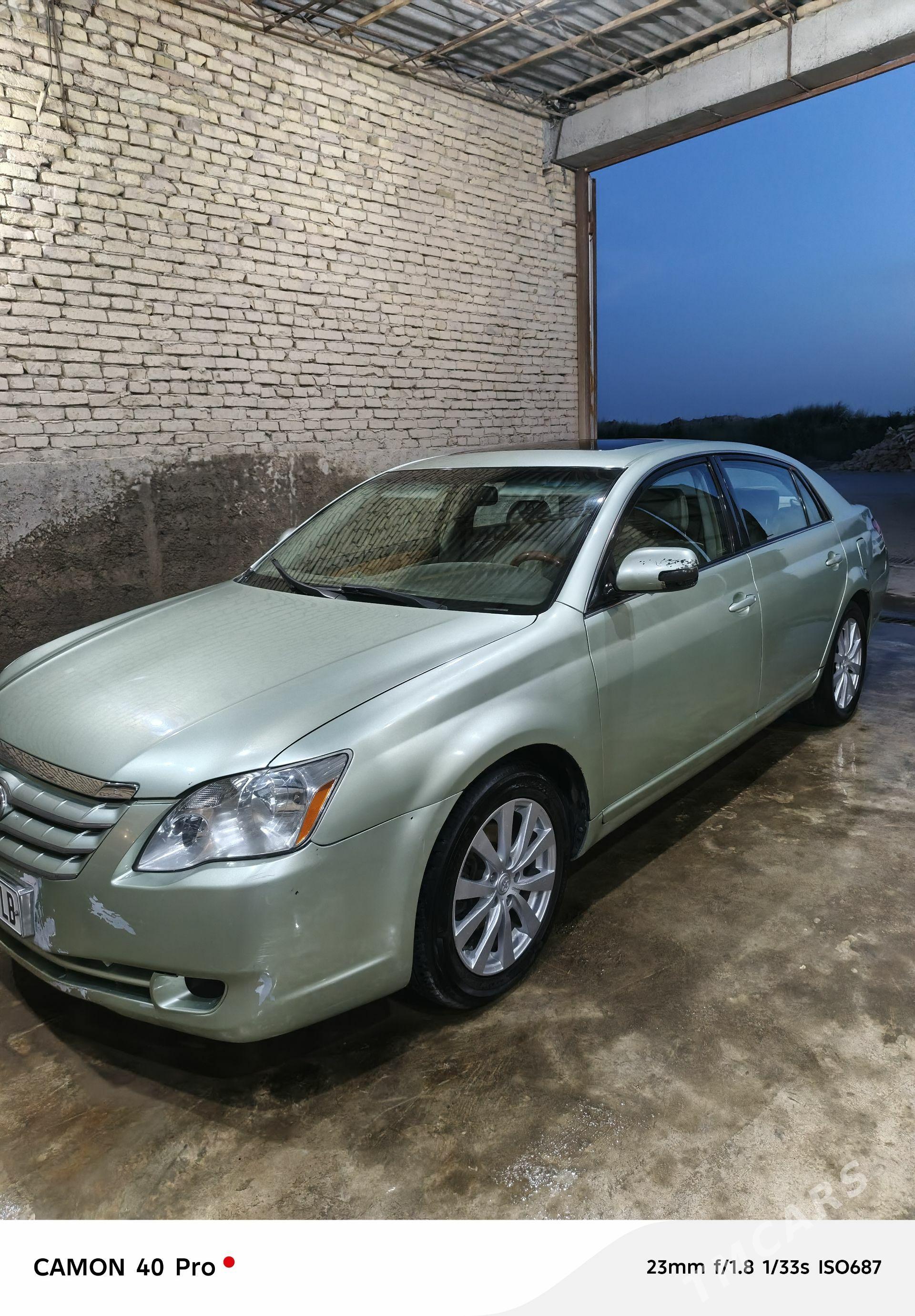 Toyota Avalon 2006 - 165 000 TMT - Сакар - img 1