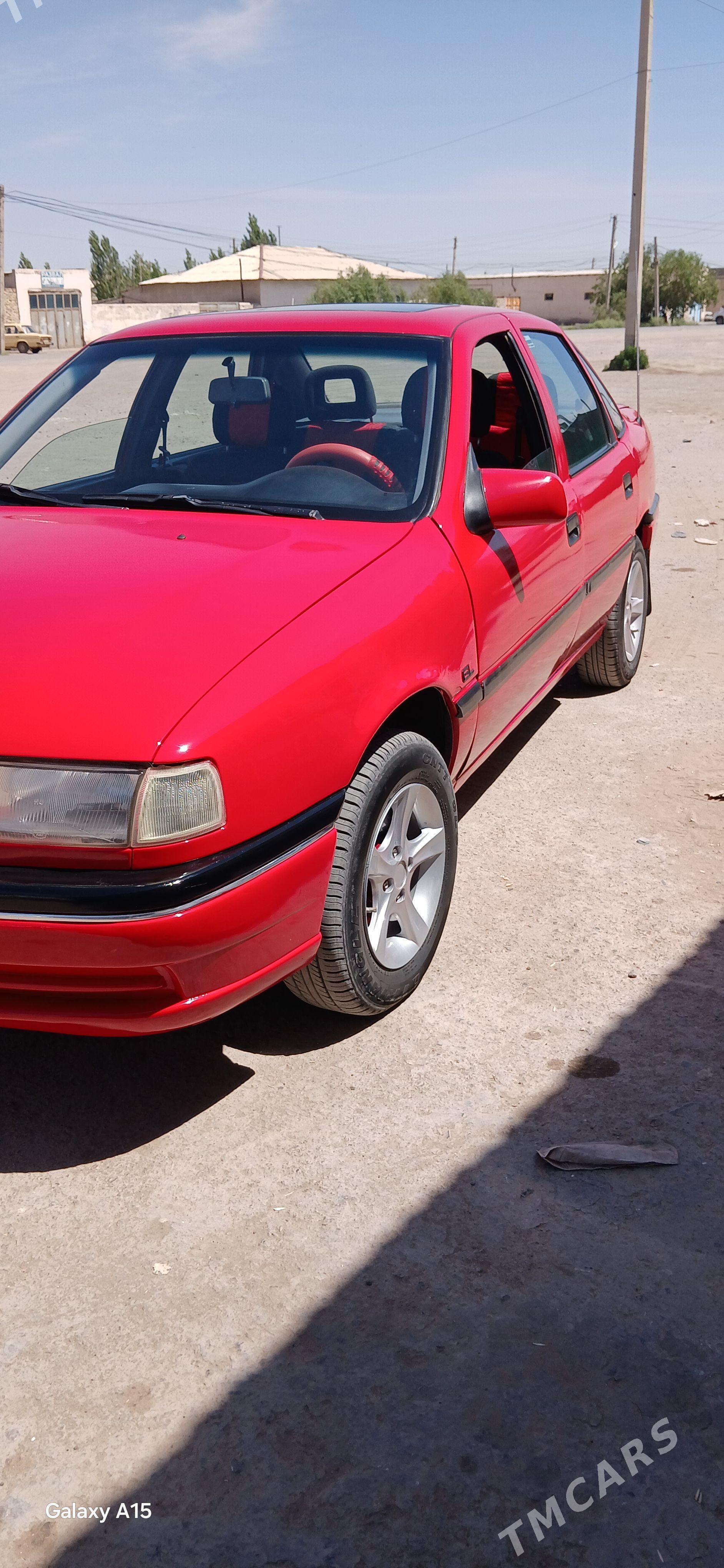 Opel Vectra 1993 - 46 000 TMT - Губадаг - img 1