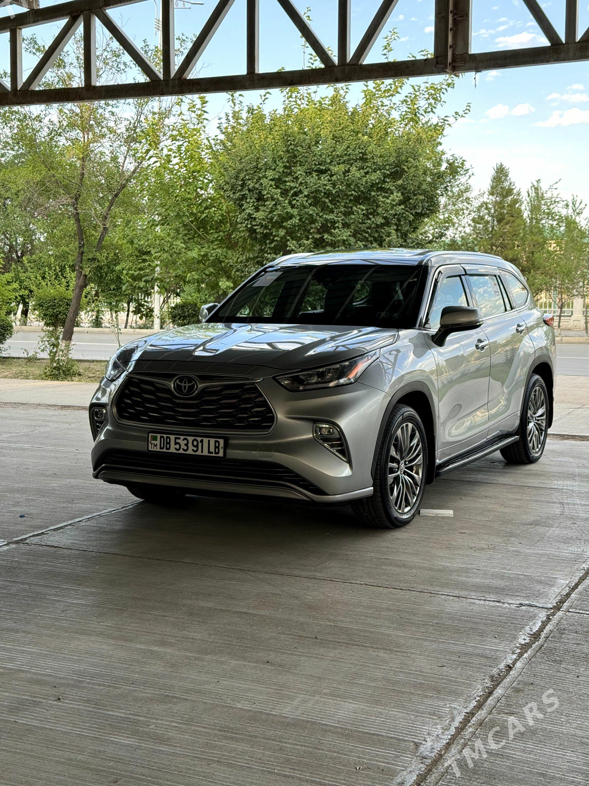 Toyota Highlander 2021 - 585 000 TMT - Туркменабат - img 1