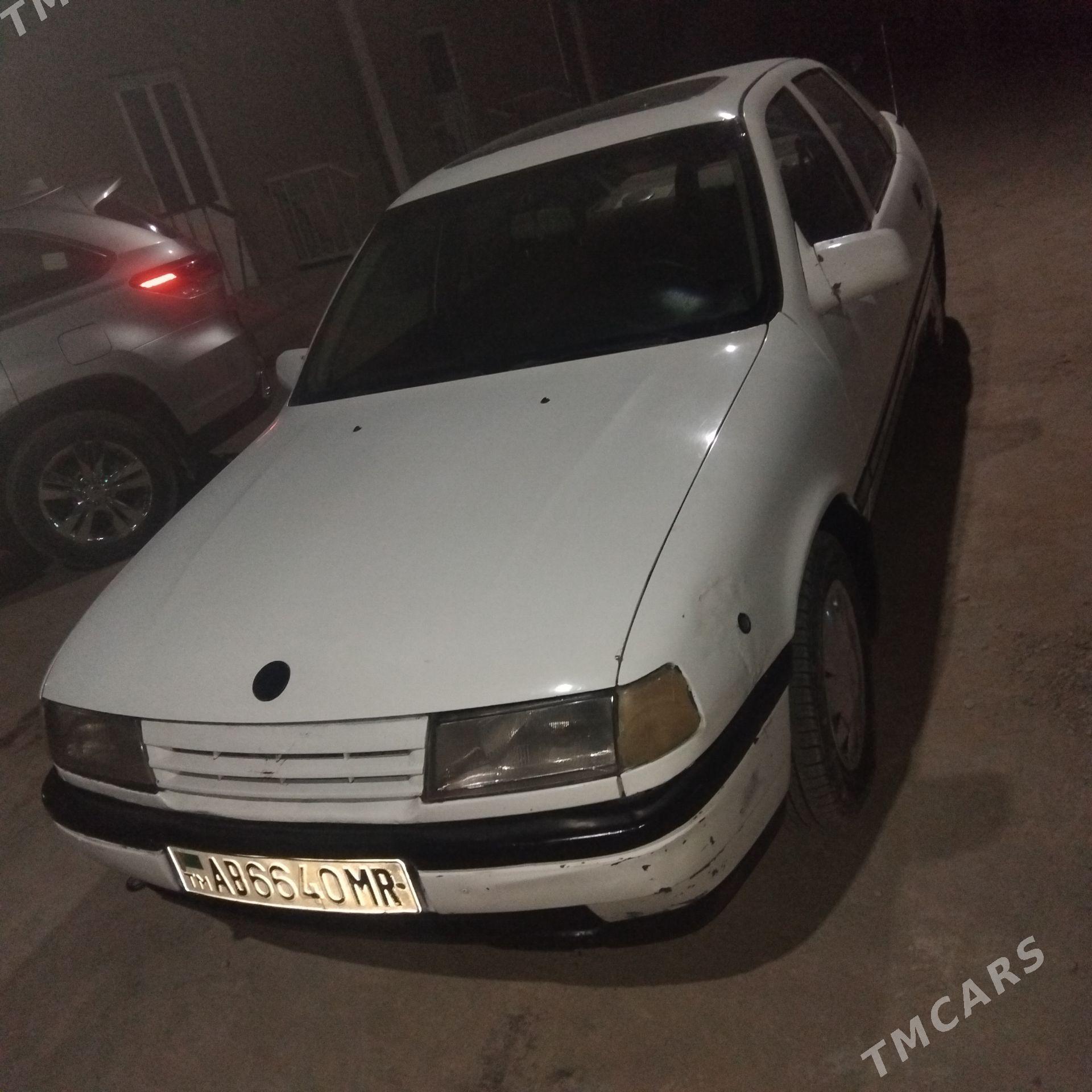Opel Vectra 1992 - 30 000 TMT - Sakarçäge - img 1