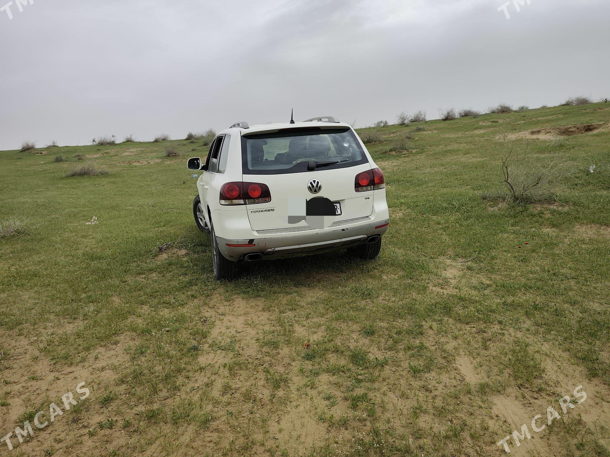 Volkswagen Touareg 2007 - 180 000 TMT - Туркменгала - img 1