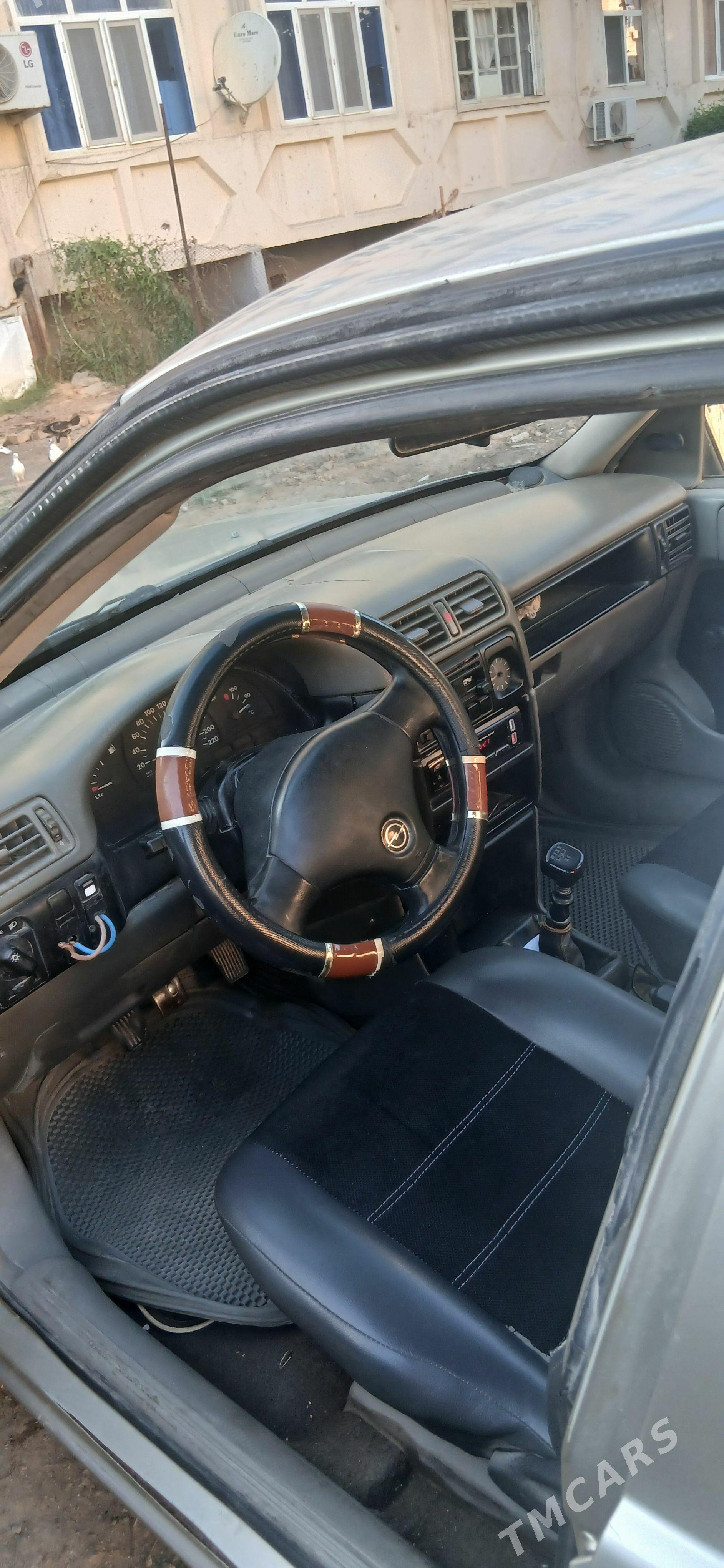 Opel Vectra 1989 - 40 000 TMT - Baýramaly - img 1