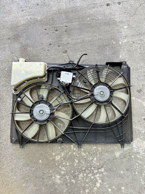 Camry 18-25 Higlander radiator - Hitrowka - img 1