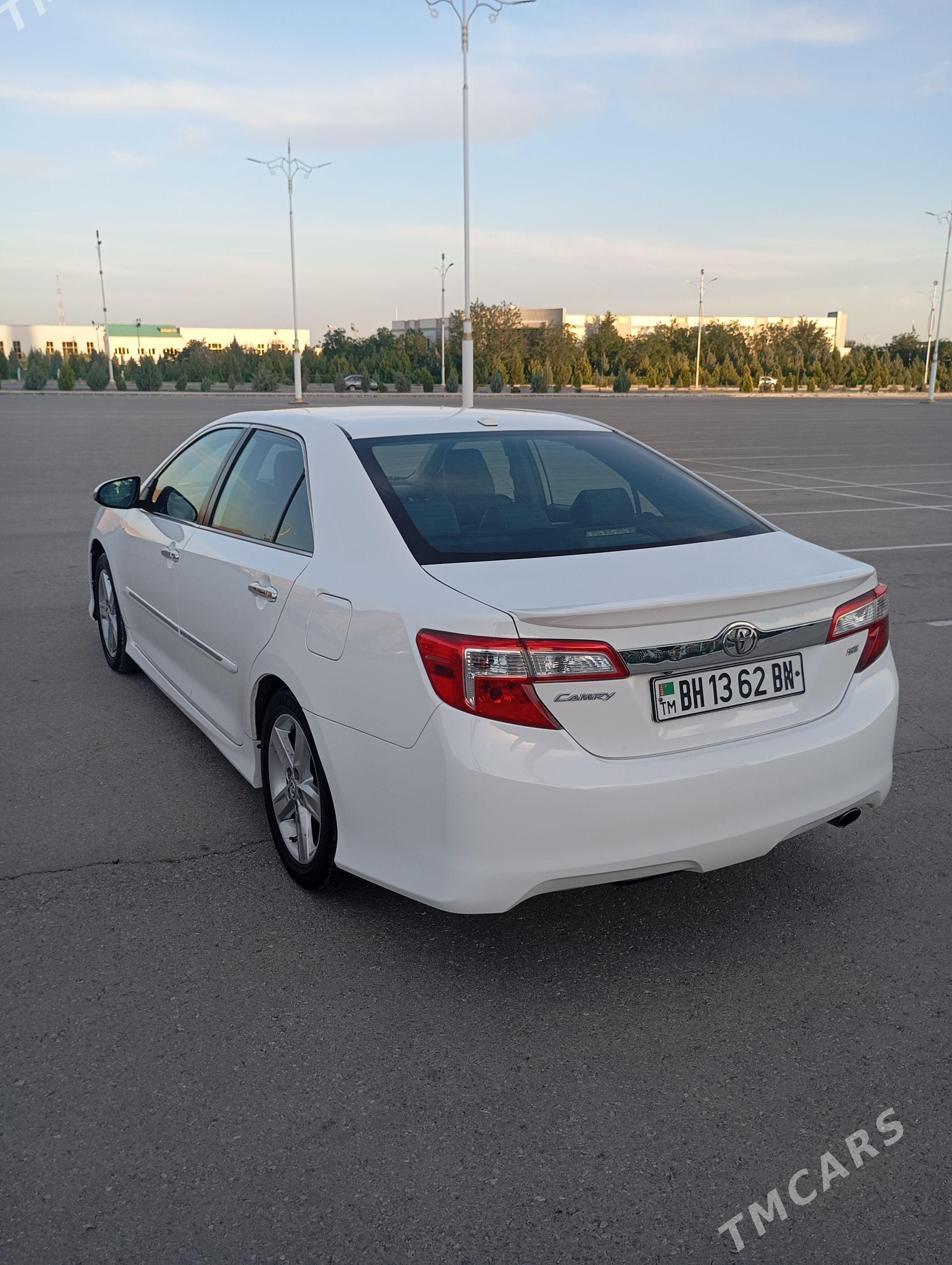 Toyota Camry 2014 - 240 000 TMT - Балканабат - img 1