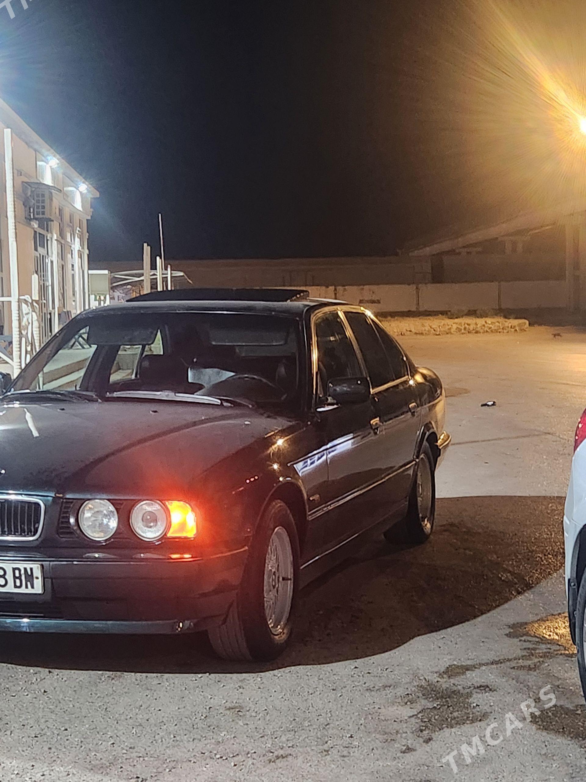 BMW 525 1994 - 68 000 TMT - Балканабат - img 1