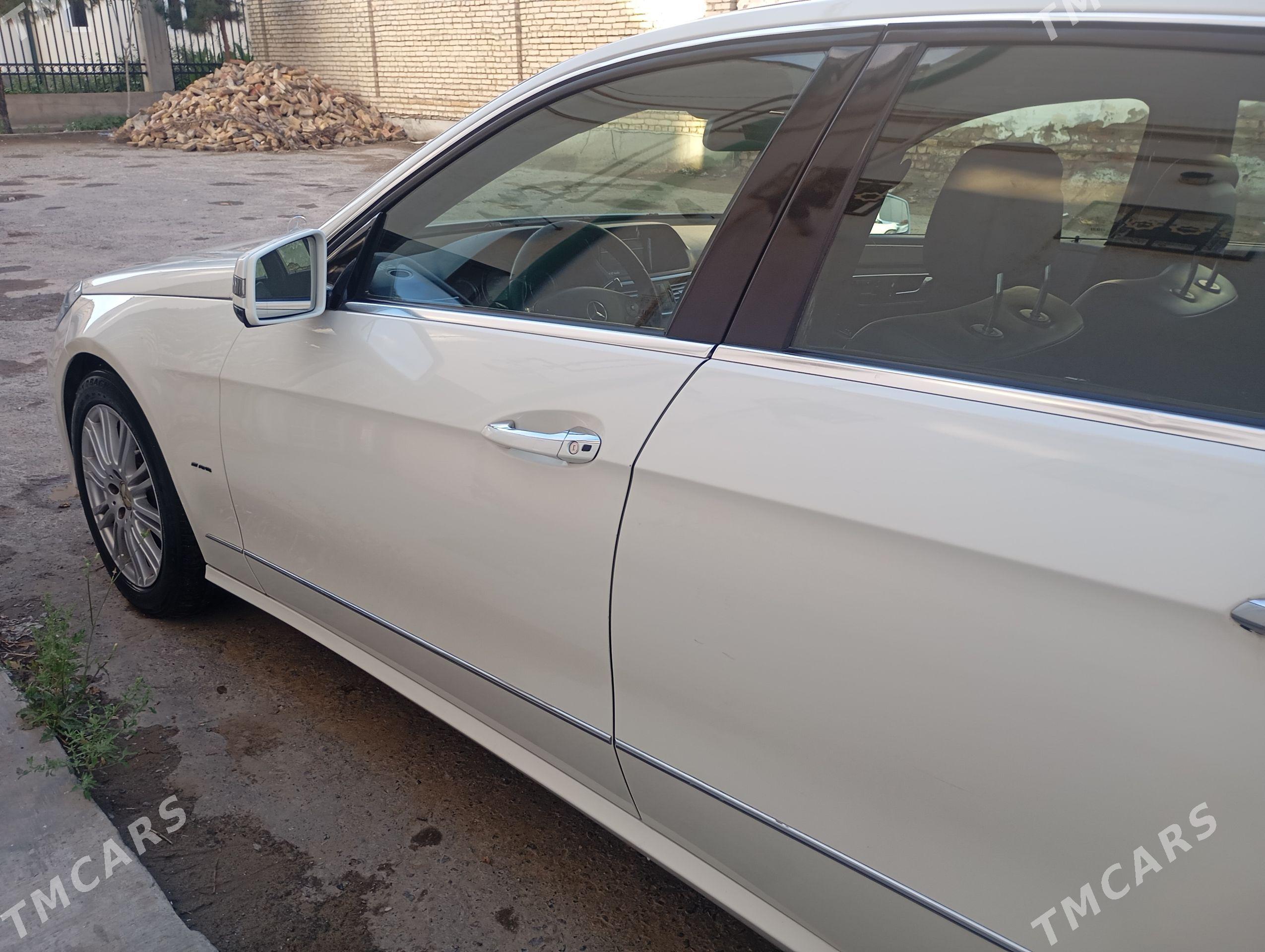 Mercedes-Benz E350 2010 - 300 000 TMT - Туркменабат - img 1