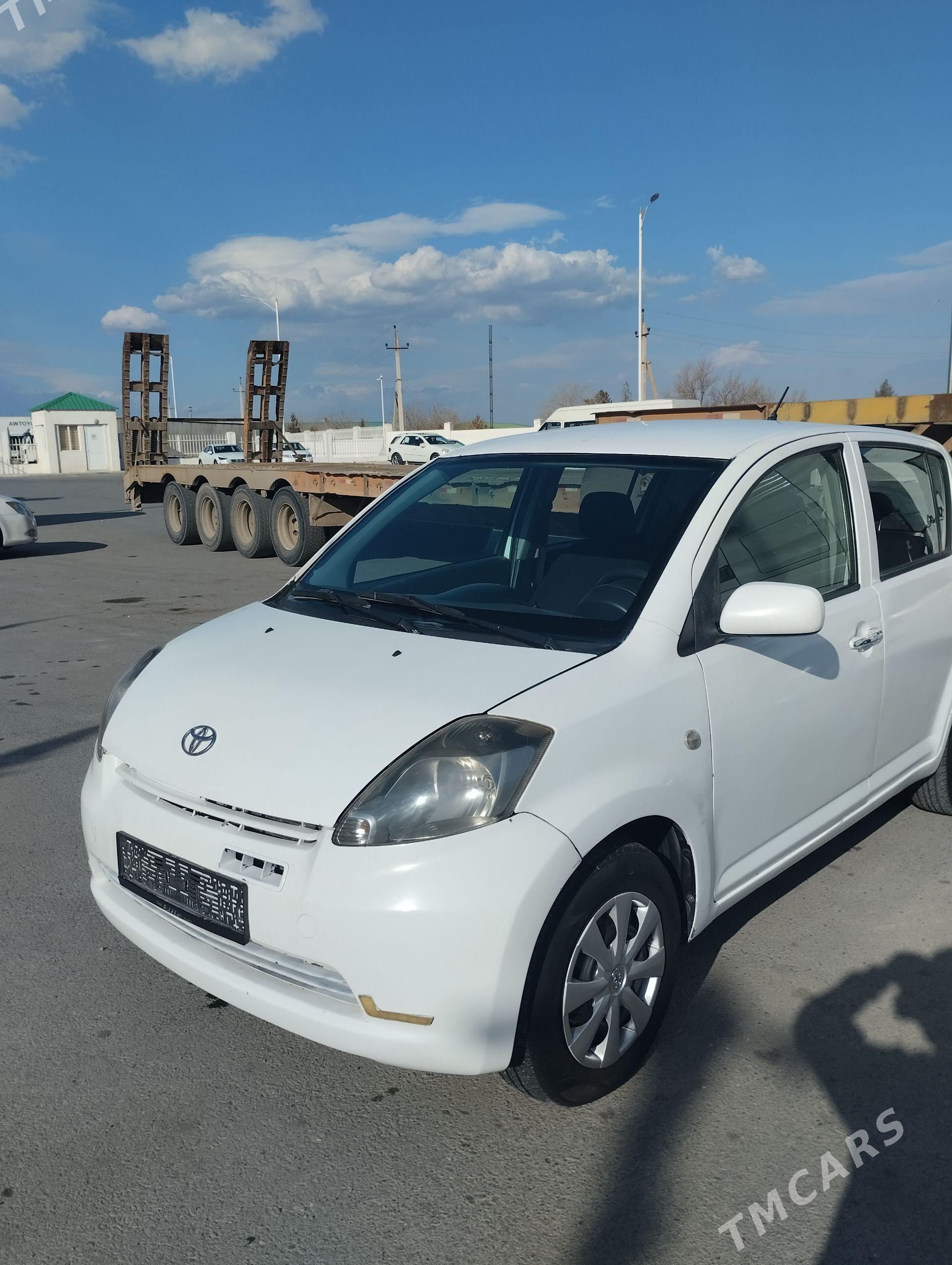Daihatsu Sirion 2007 - 85 000 TMT - 10 мкр - img 1