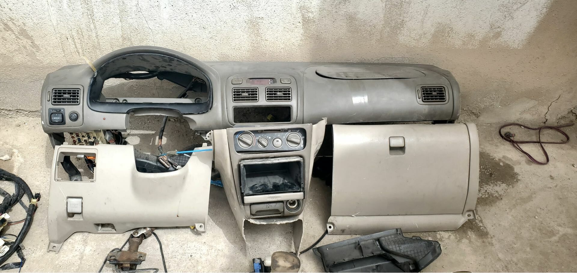 2000 Corolla 3 000 TMT - Türkmenabat - img 1