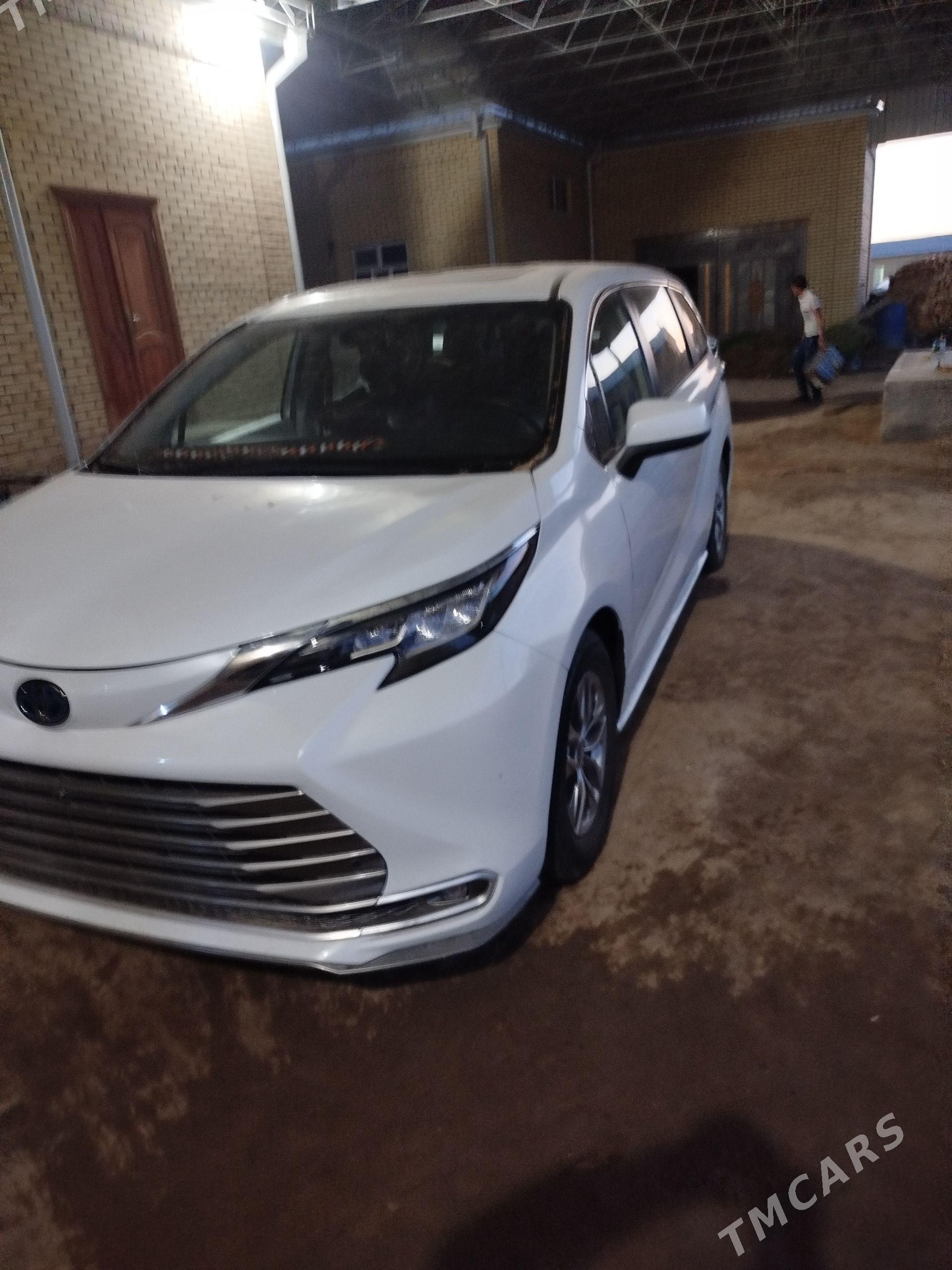 Toyota Sienna 2022 - 550 000 TMT - Mary - img 1