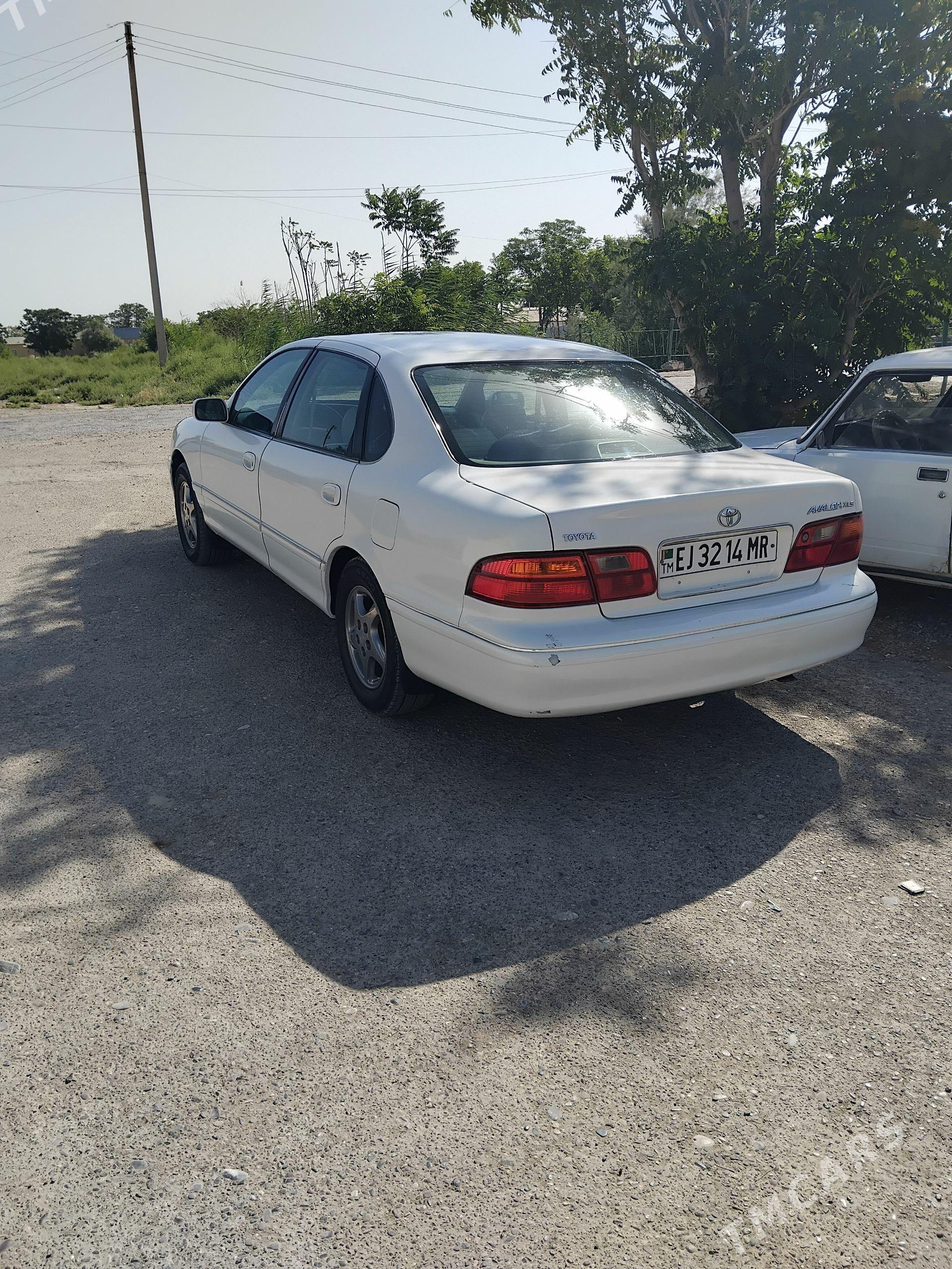 Toyota Avalon 1999 - 169 000 TMT - Туркменгала - img 1