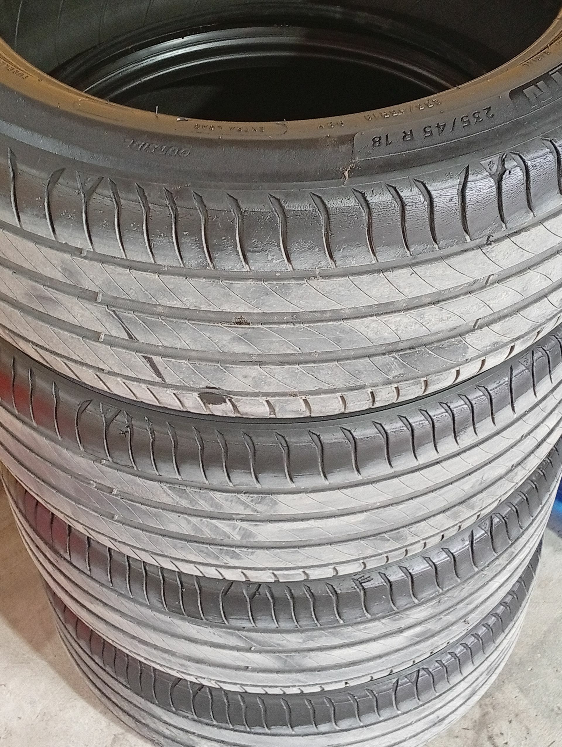 235/45/18/ MISHELIN ÝYLY24 3 000 TMT - Garadamak - img 1