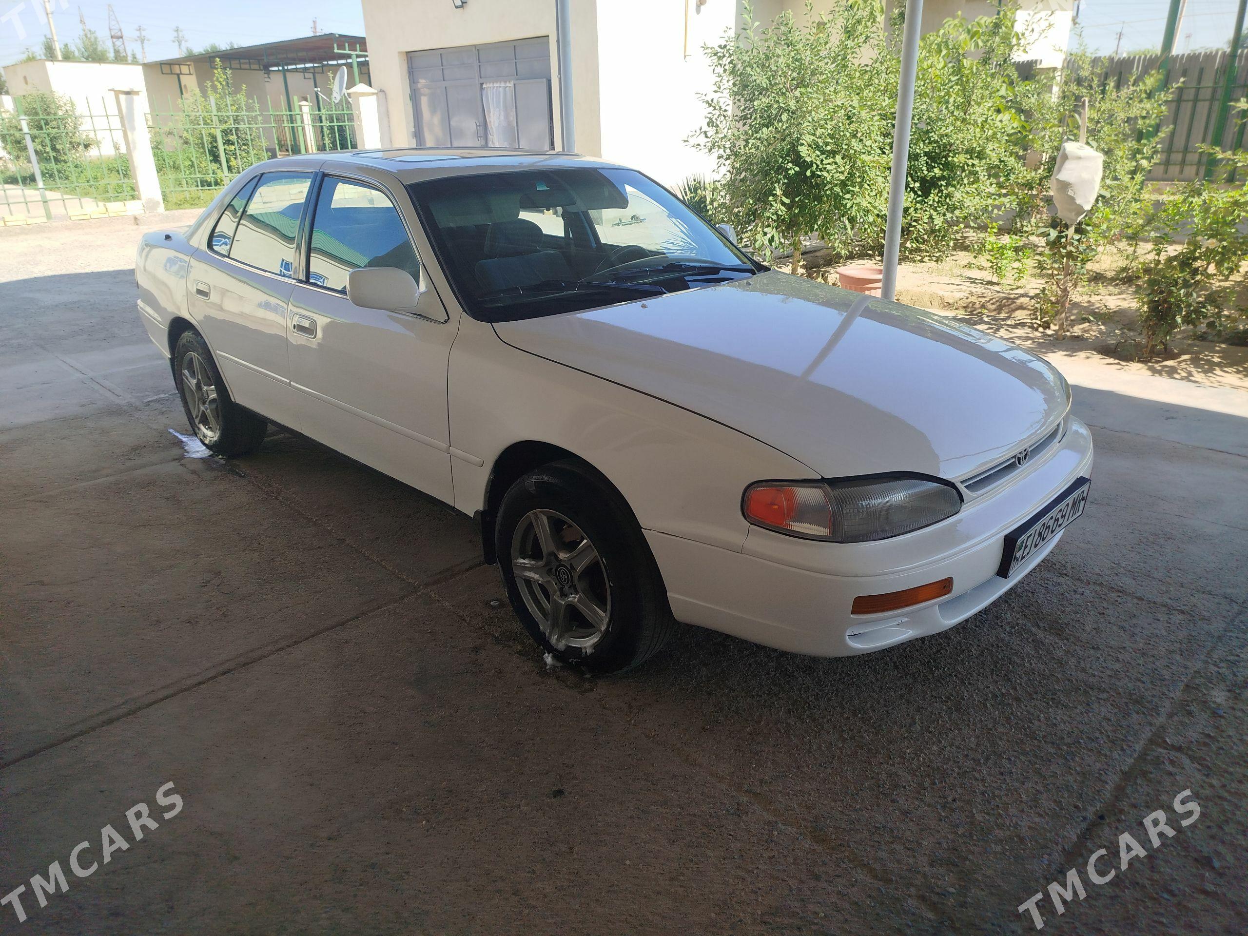 Toyota Camry 1995 - 105 000 TMT - Mary - img 1