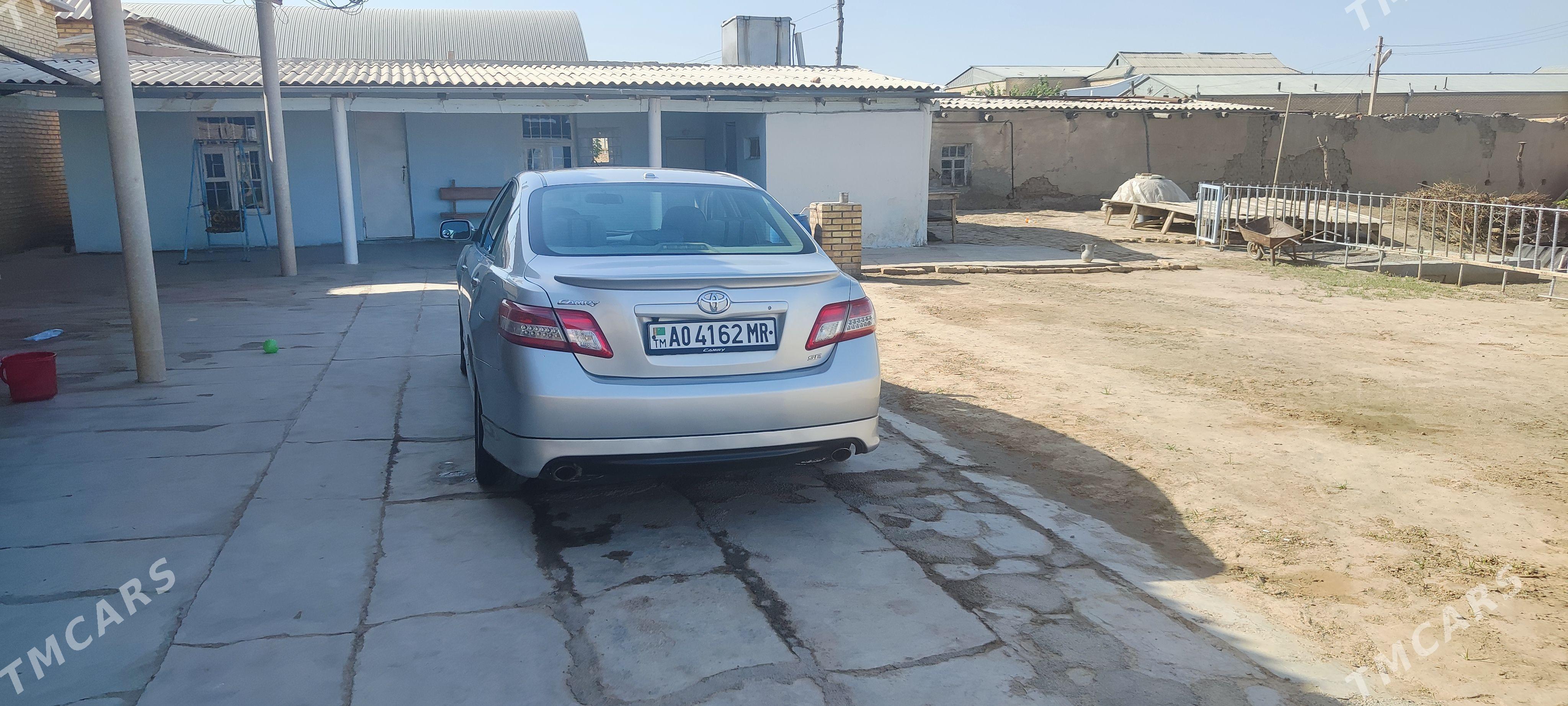 Toyota Camry 2011 - 230 000 TMT - Baýramaly - img 1