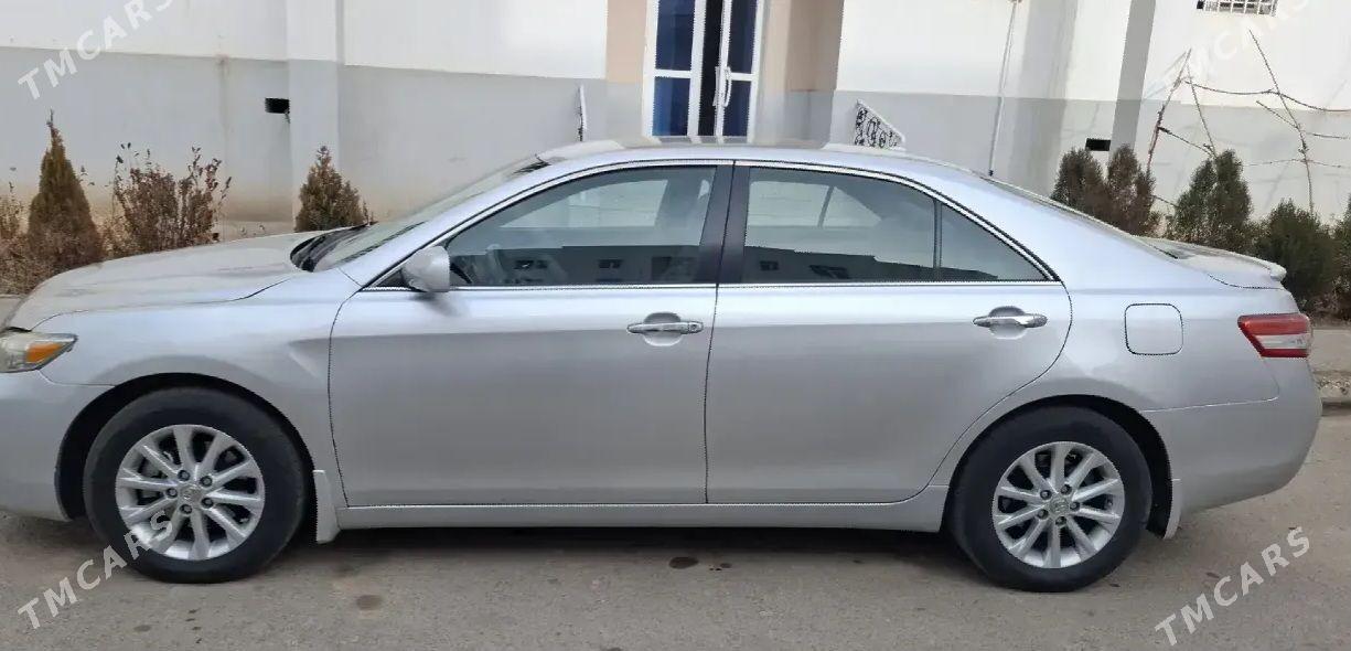 Toyota Camry 2011 - 220 000 TMT - Акдепе - img 1