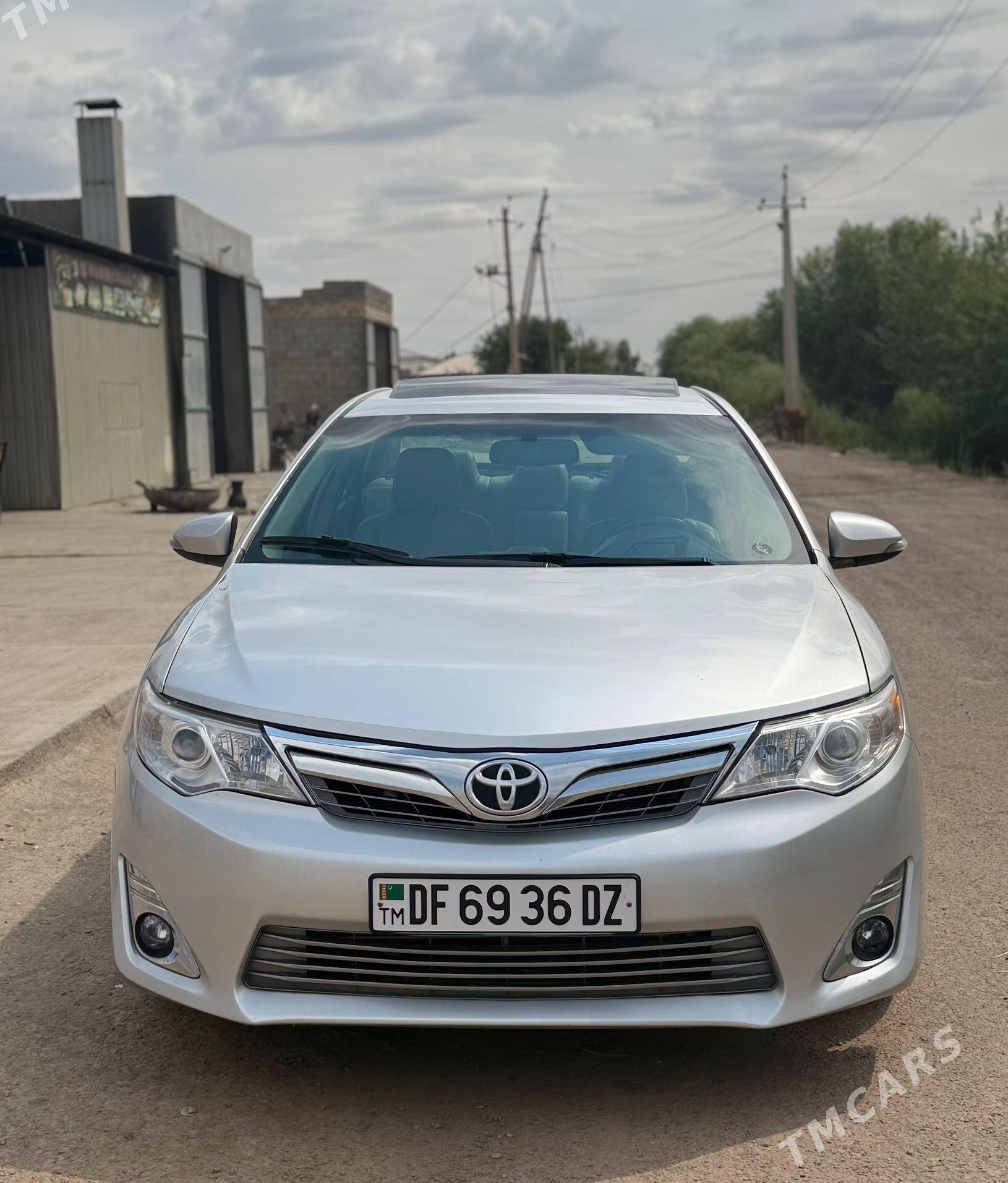 Toyota Camry 2012 - 240 000 TMT - Дашогуз - img 1