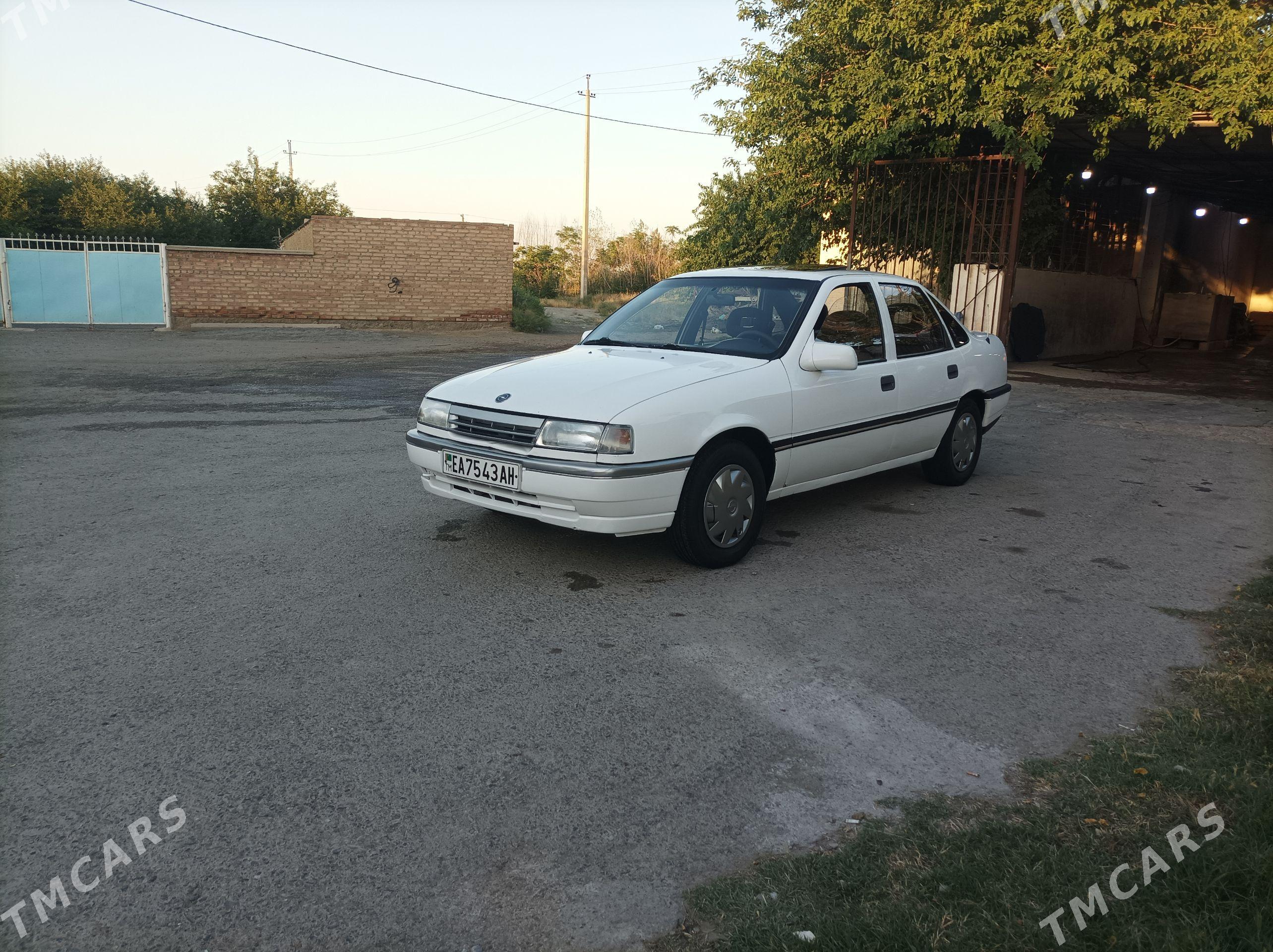 Opel Vectra 1991 - 47 000 TMT - Бахарден - img 1