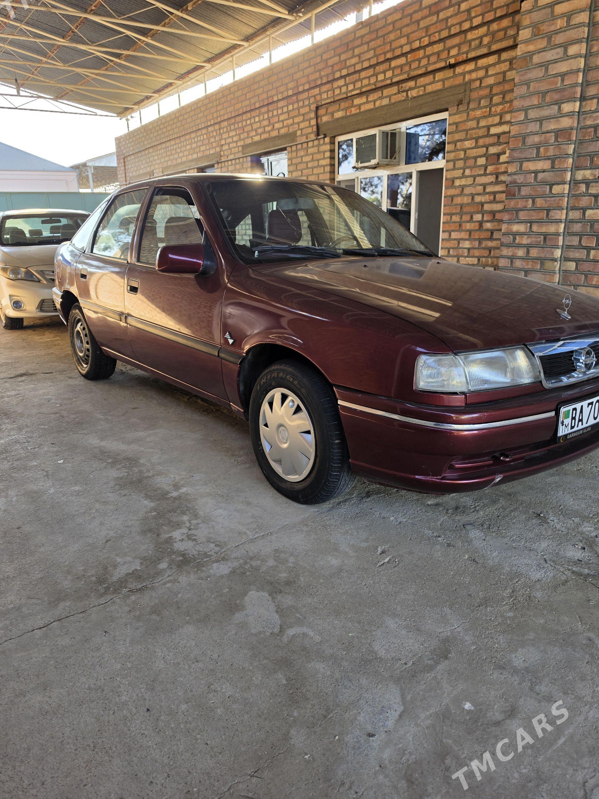 Opel Vectra 1993 - 34 000 TMT - Бахарден - img 1