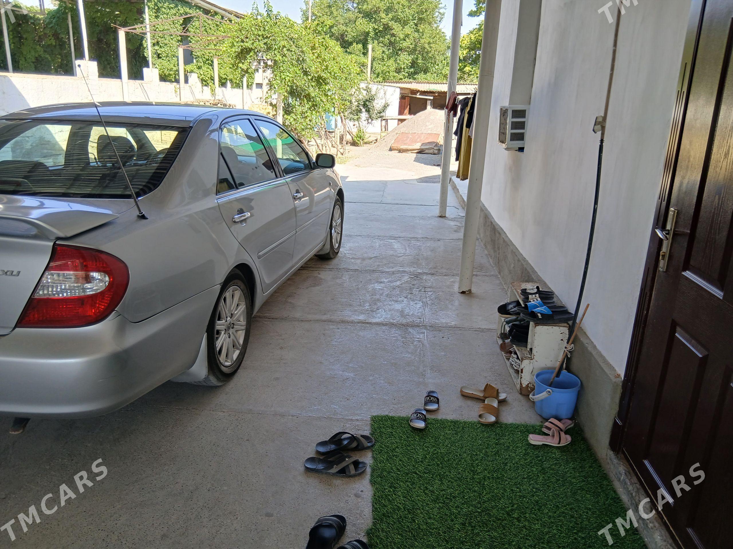 Toyota Camry 2004 - 220 000 TMT - Гёкдепе - img 1