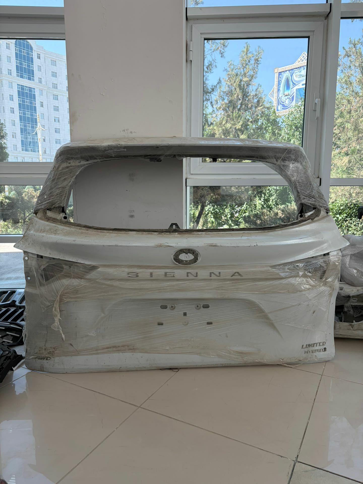 Sienna Bagaj 6 500 TMT - ул. Подвойского (Битарап Туркменистан шаёлы) - img 1