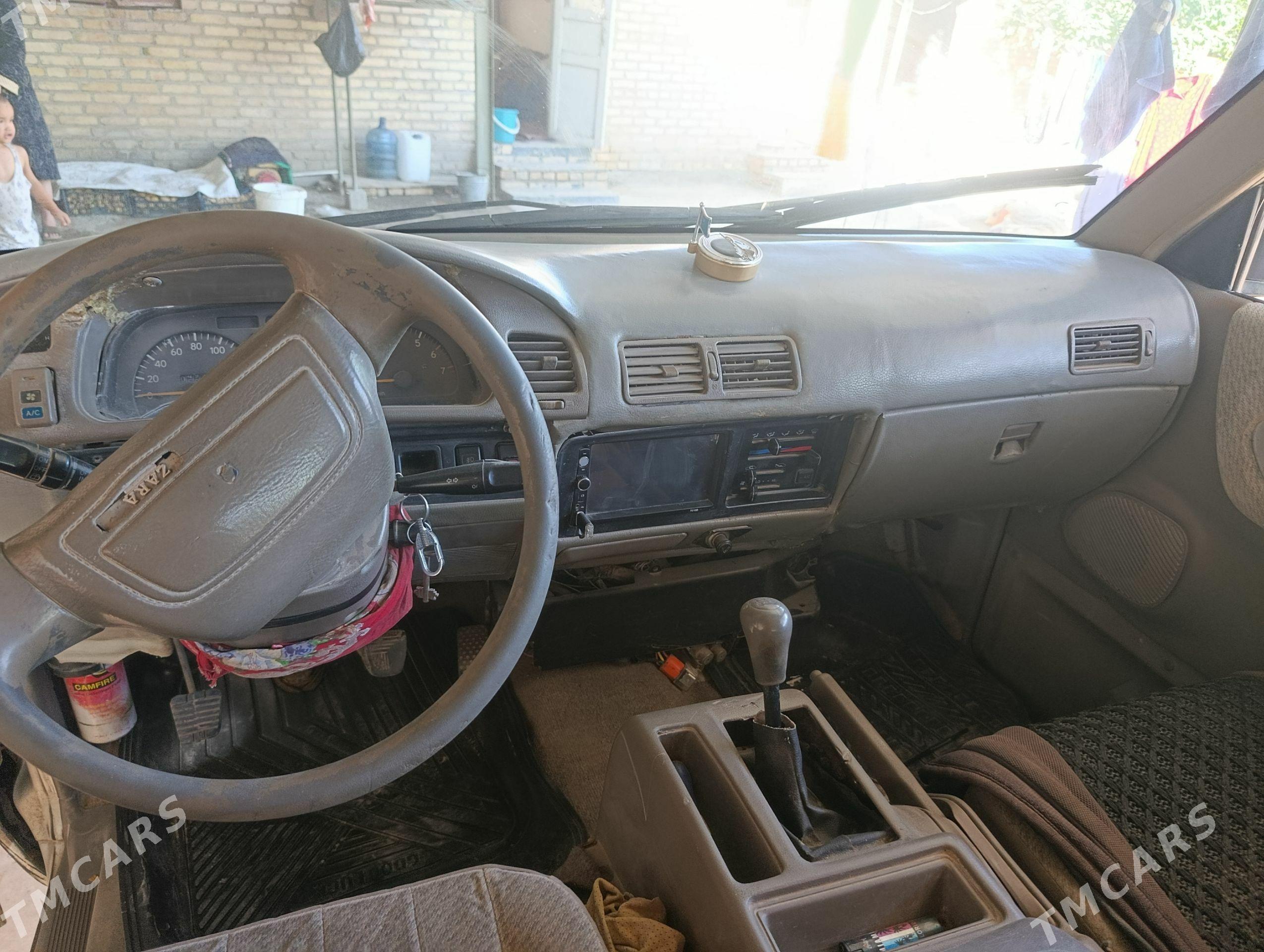 Toyota Town Ace 1995 - 39 000 TMT - Saýat - img 1