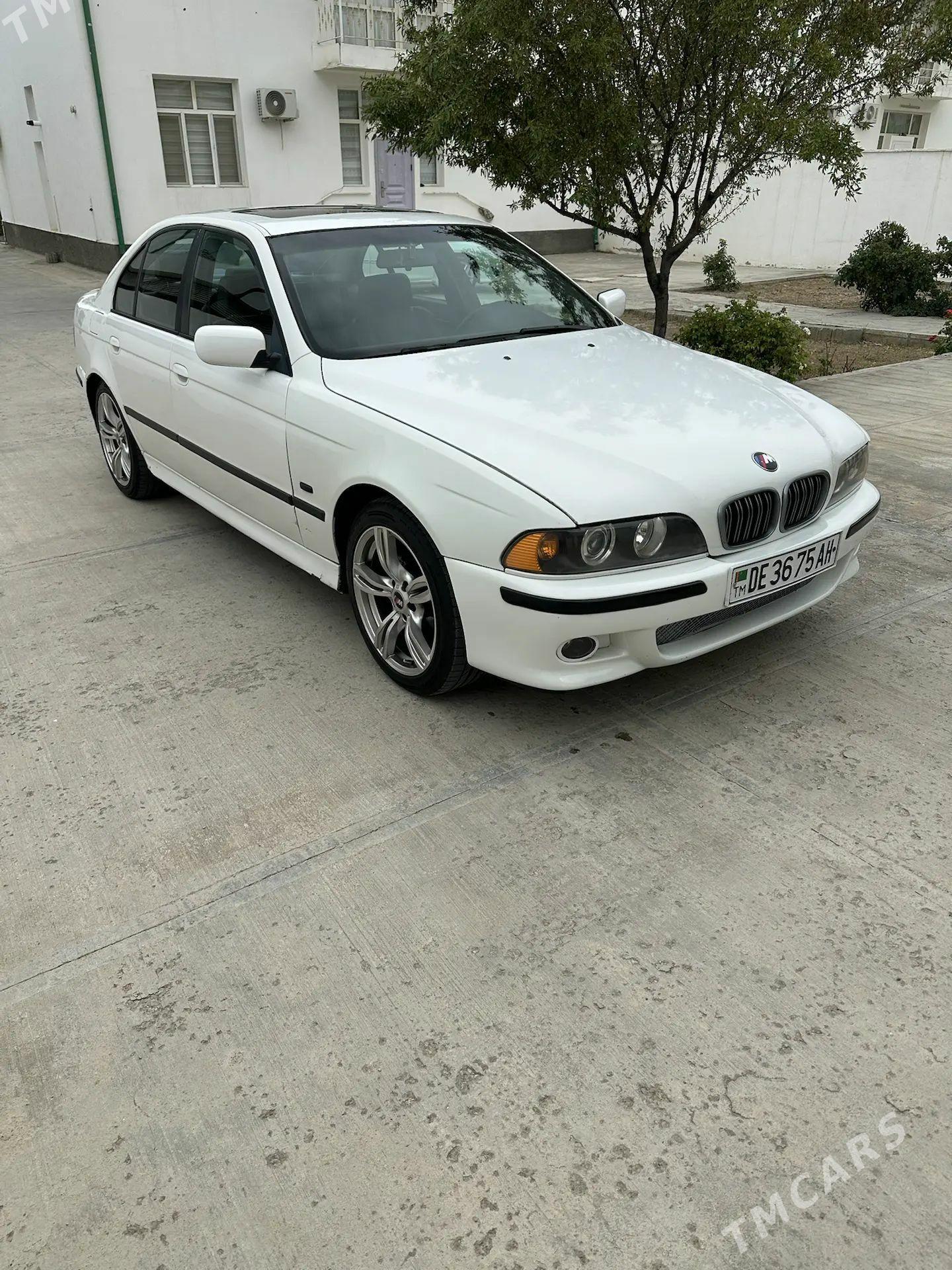 BMW E39 2001 - 110 000 TMT - Анев - img 1