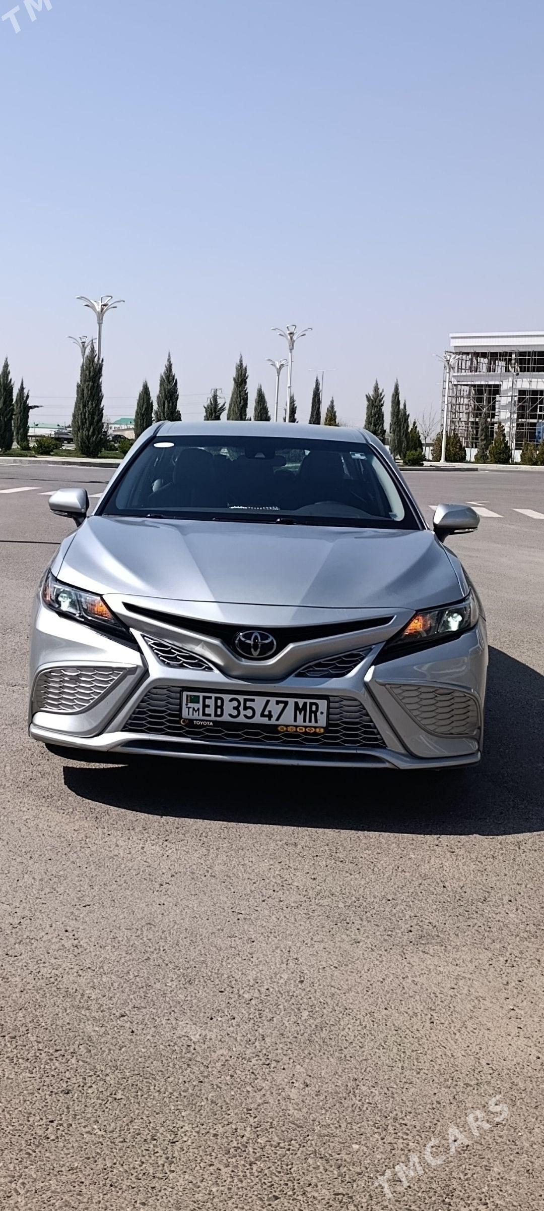 Toyota Camry 2022 - 340 000 TMT - Ýolöten - img 1