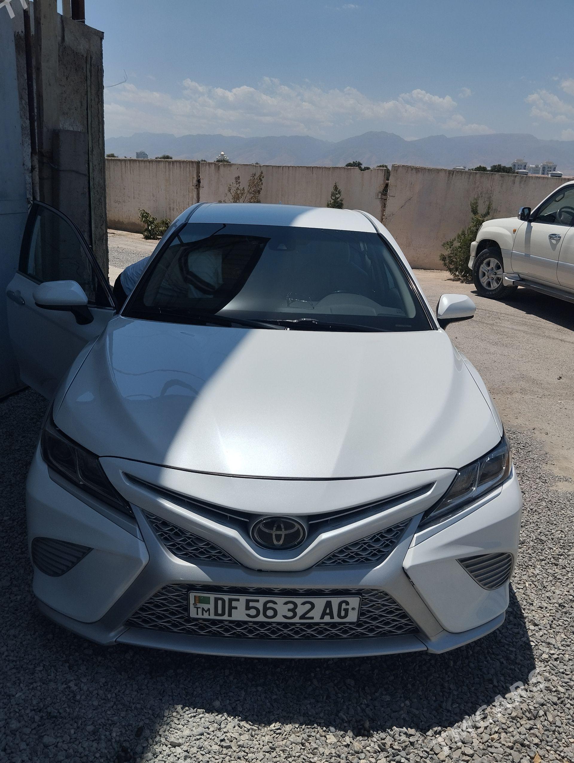 Toyota Camry 2020 - 300 000 TMT - Ашхабад - img 1