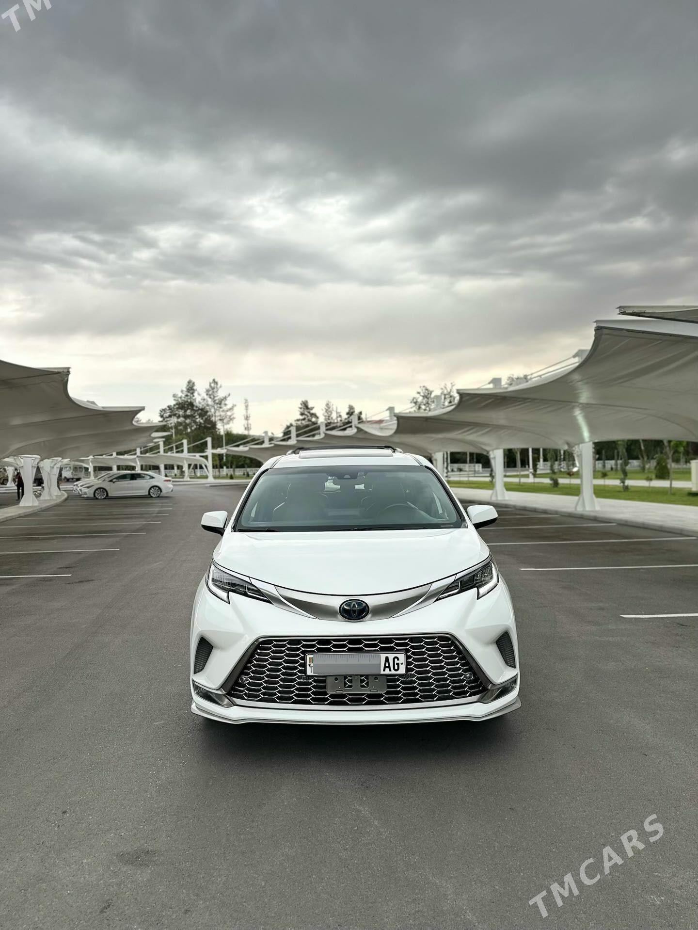 Toyota Sienna 2021 - 537 000 TMT - Ашхабад - img 1