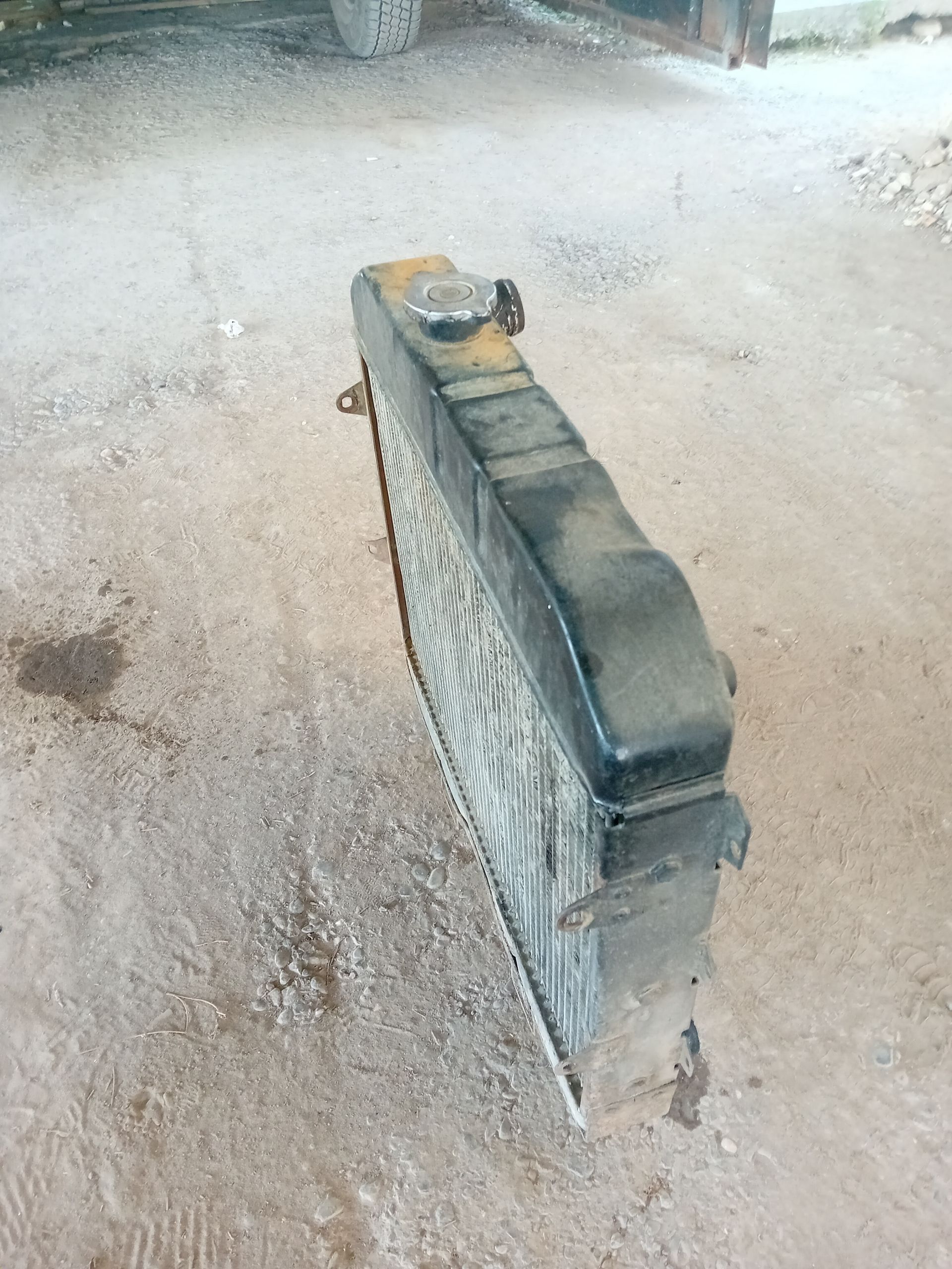 Radiator uaz 500 TMT - Çärjew - img 1