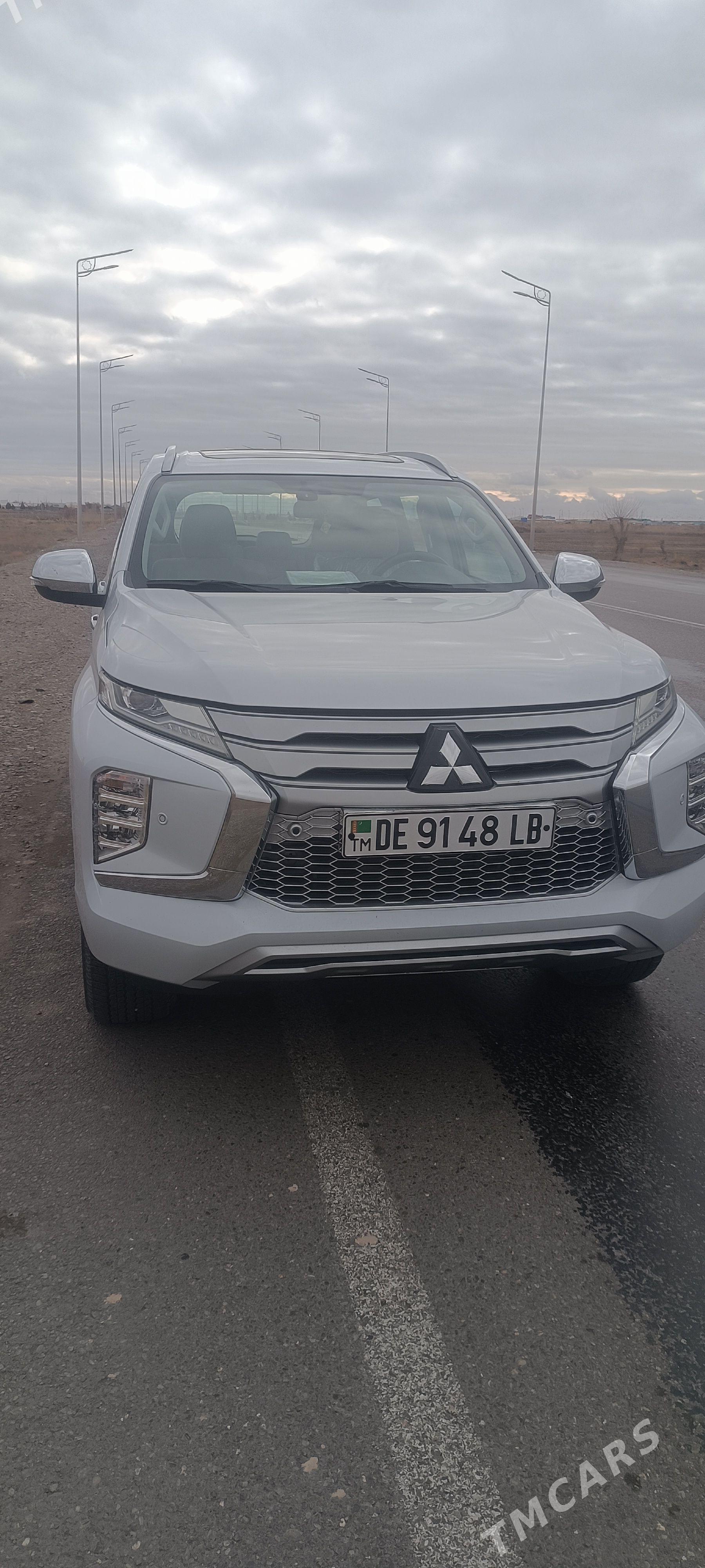 Mitsubishi Montero Sport 2020 - 500 000 TMT - Фарап - img 1